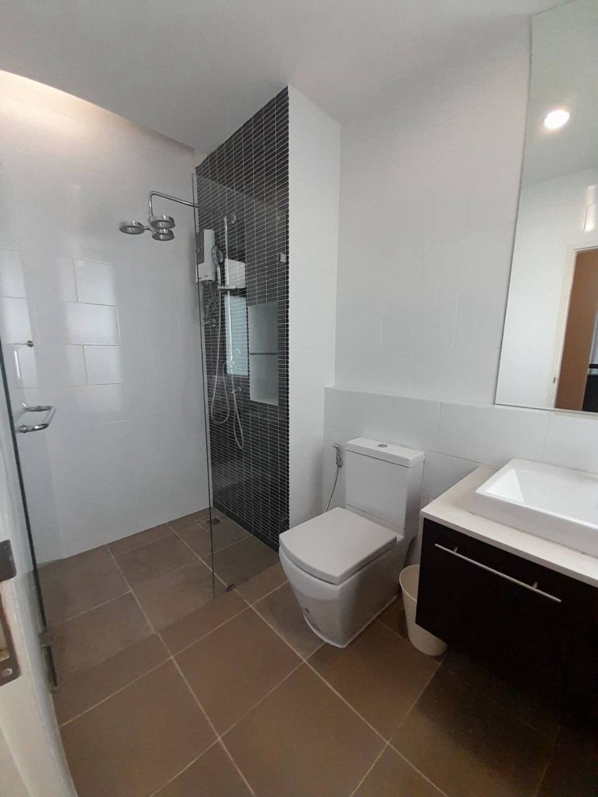 ขายทาวน์โฮมอ่อนนุช อุดมสุข : 📢👇ขายพร้อมผู้เช่า ถึง มีนาคม 2026
Townhome 3 ชั้นครึ่ง ราคาดี เงียบสงบ เดินทางสะดวก ใกล้จุดขึ้นลงทางด่วน