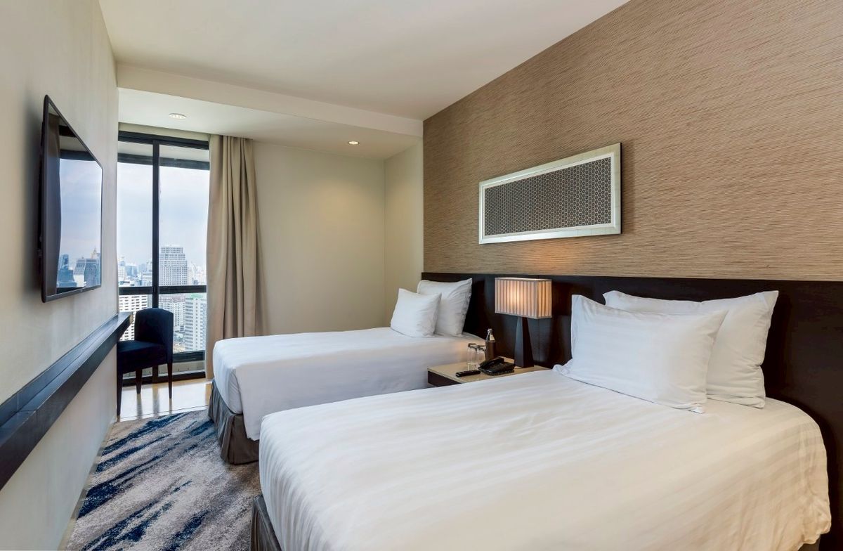 ให้เช่าคอนโดสุขุมวิท อโศก ทองหล่อ : ✨ให้เช่า คอนโดหรู 2ห้องนอน เฟอร์นิเจอร์ตกแต่งพร้อมเข้าอยู่ ระเบียงวิวสวยมองเห็นตึกสูง ตั้งอยู่ใกล้กับสถานที่ท่องเที่ยวสำคัญของกรุงเทพมหานคร