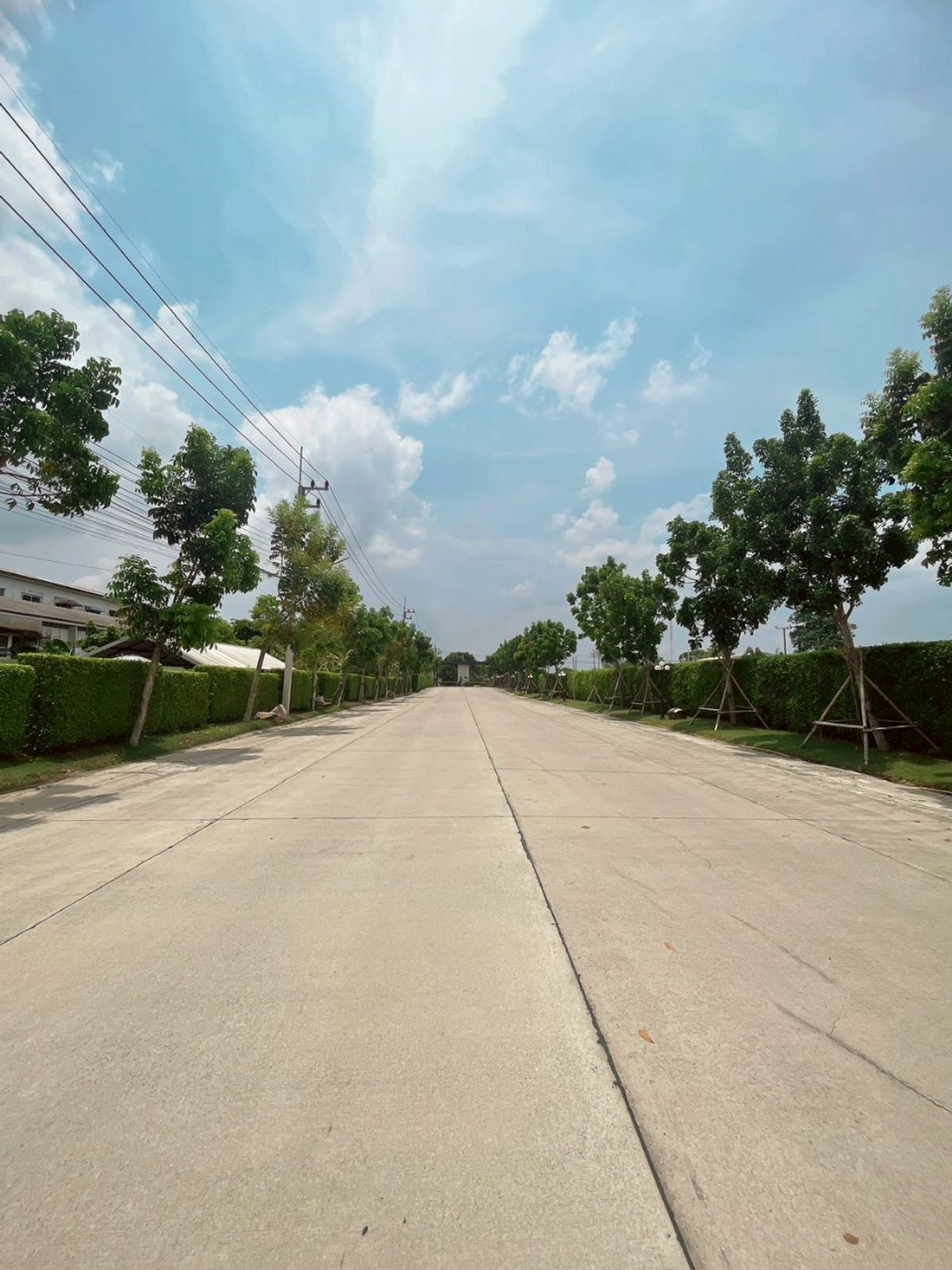 For RentTownhomeMin Buri, Romklao : Rental of Nalin Avenue Ramkhamhaeng near Suvarnabhumi