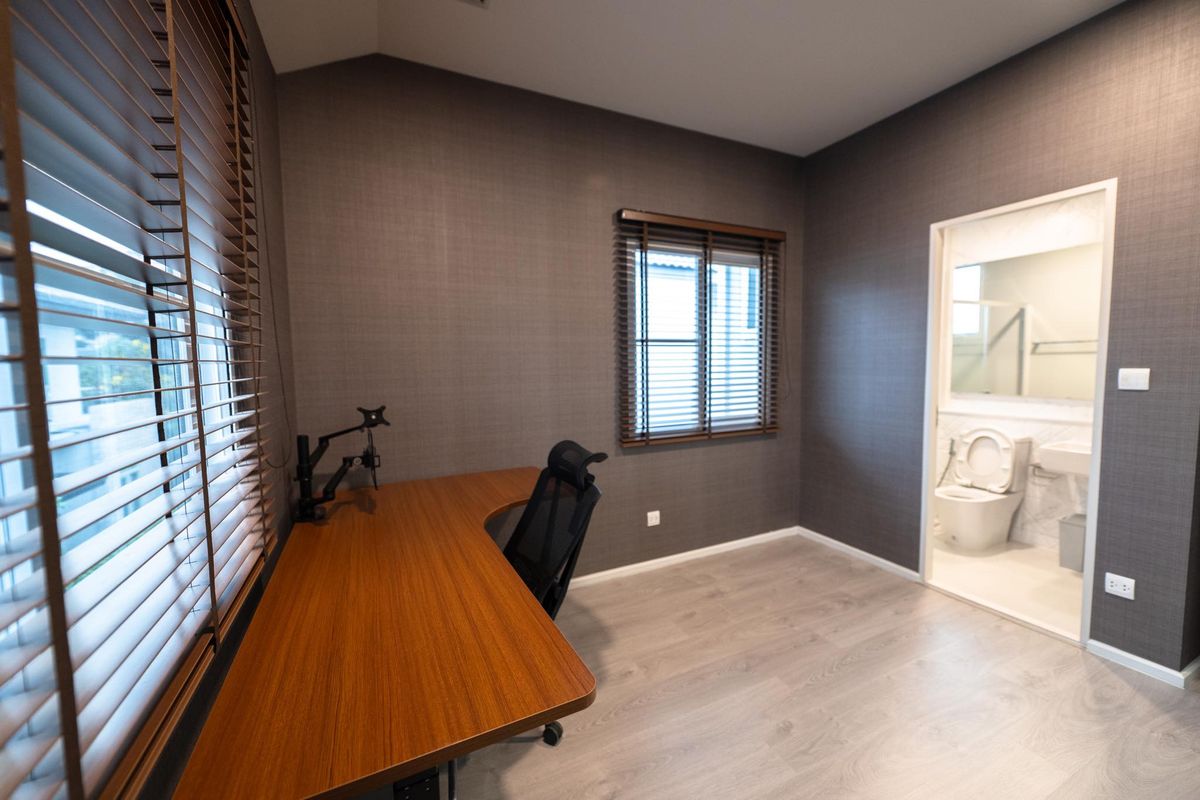 HouseLadkrabang, Suwannaphum Airport : K-6323 Sell! Detached house, Manthana, Bang Na Wong Ring, ready to be near Mega Bangna