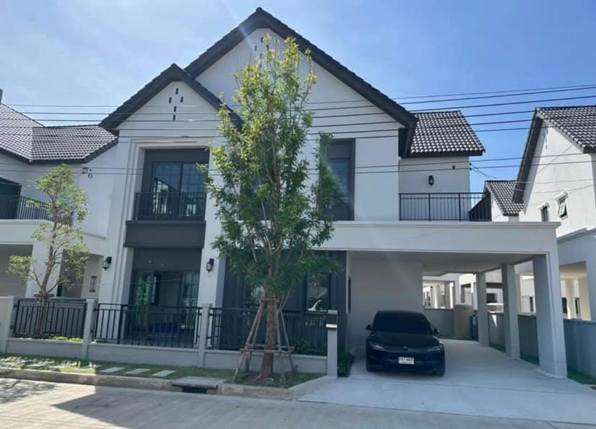 For RentHouseBangna, Bearing, Lasalle : ⭐️ The new house just transferred! Ready to move in immediately. ⭐️ Centro Bangna Project Francis