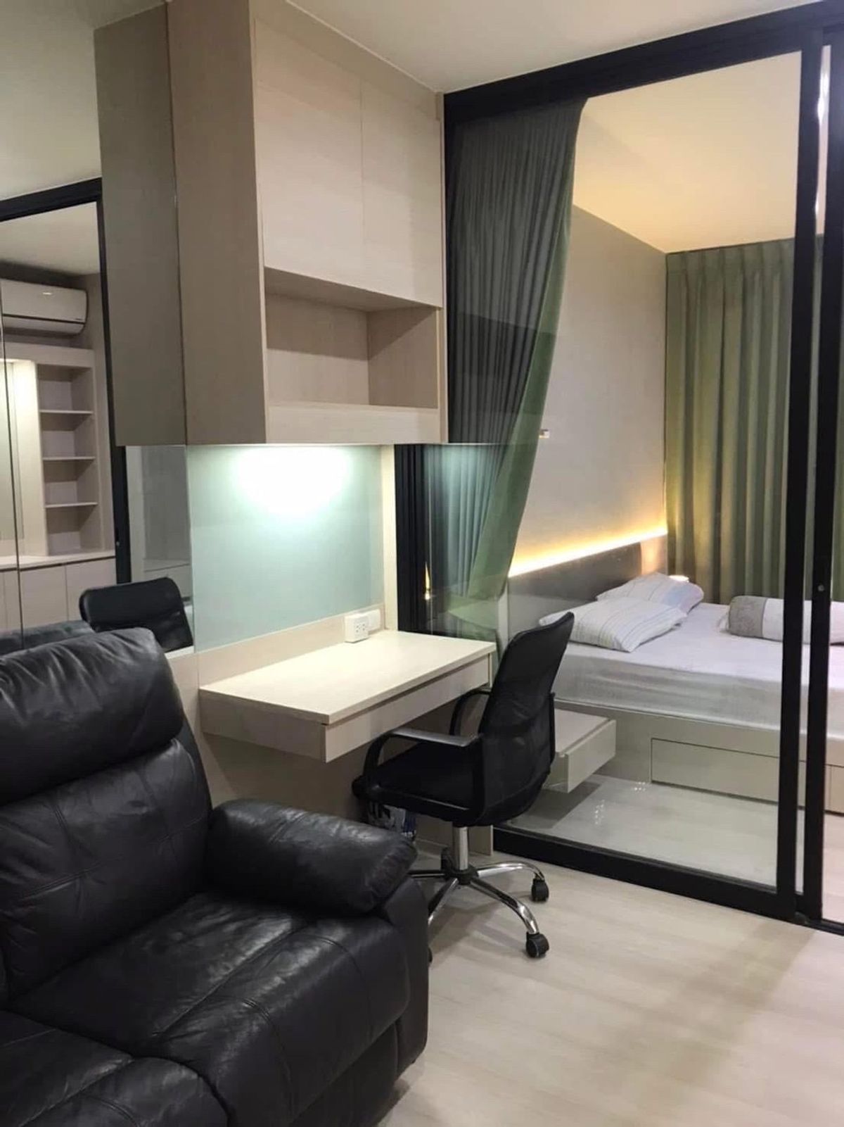 For RentCondoRama9, Petchburi, RCA : Life Asoke