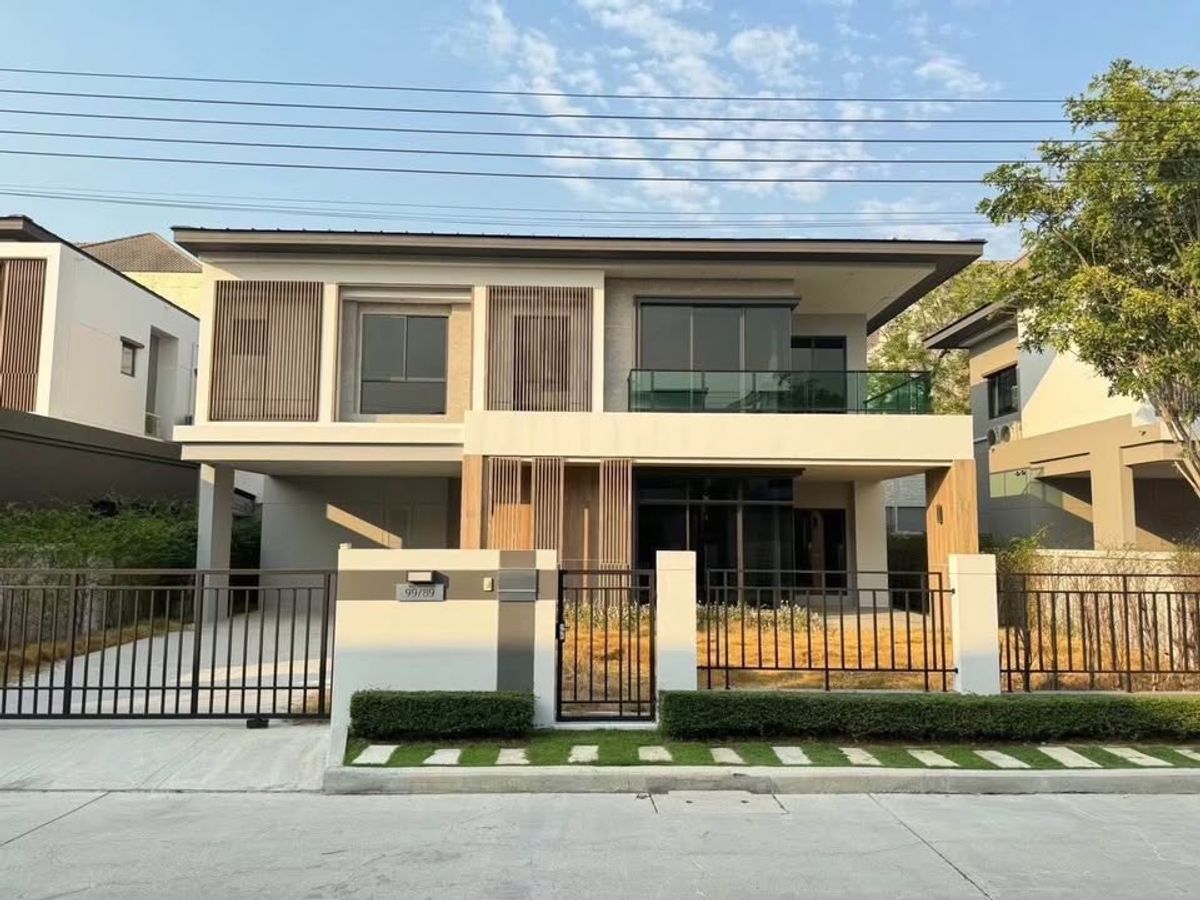 ให้เช่าบ้านวิภาวดี ดอนเมือง หลักสี่ : ให้เช่าบ้านใหม่ไม่เคยเข้าอยู่ 4 นอน 4น้ำ ใกล้สนามบินดอนเมือง เพียง 15 นาที