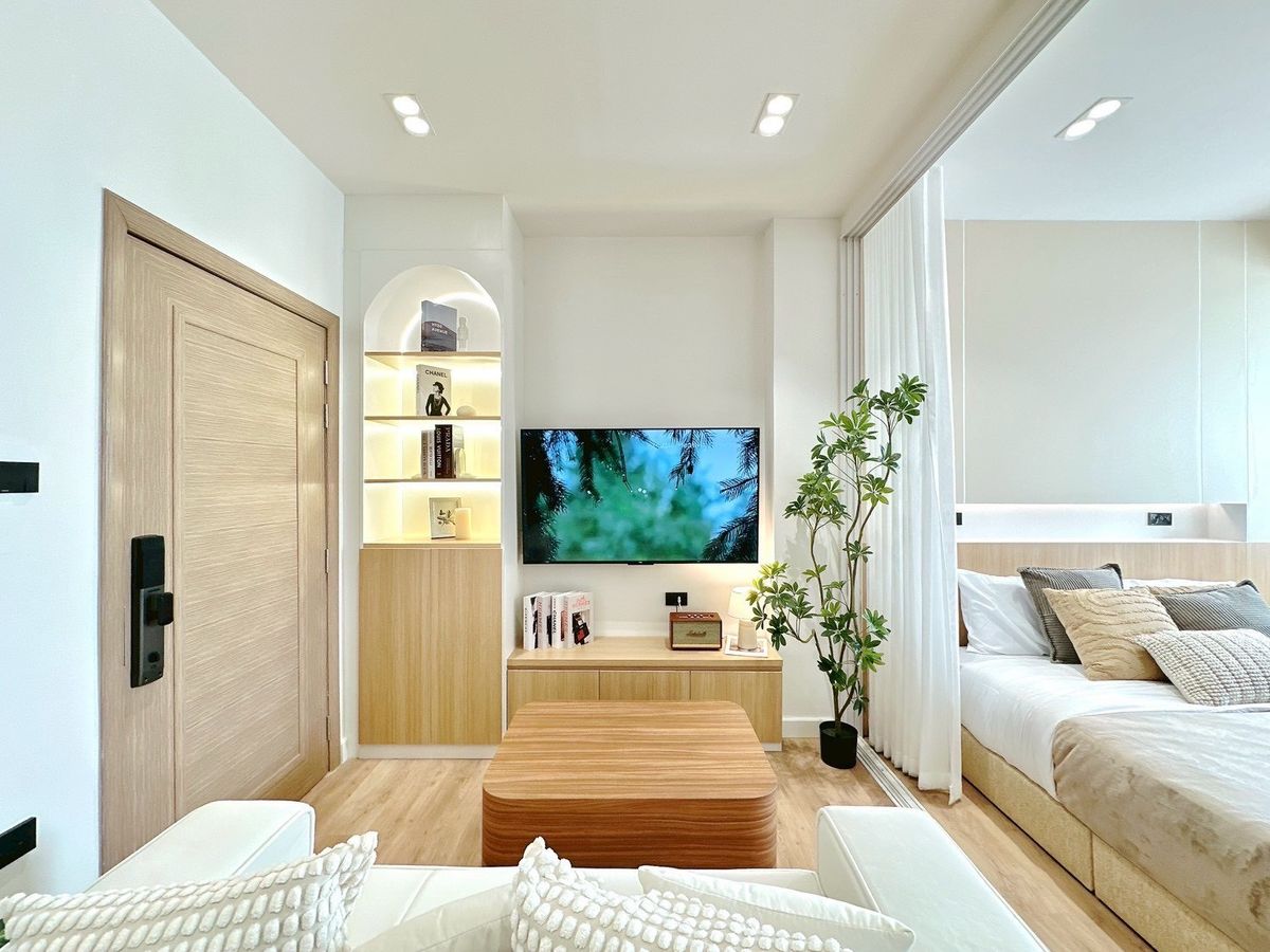 For SaleCondoChiang Mai : Srithana Condo 1, new renovation Ready to move in. Walk to Nimman Maya, near Chiang Mai University, furniture & amp; Complete set of electrical appliances