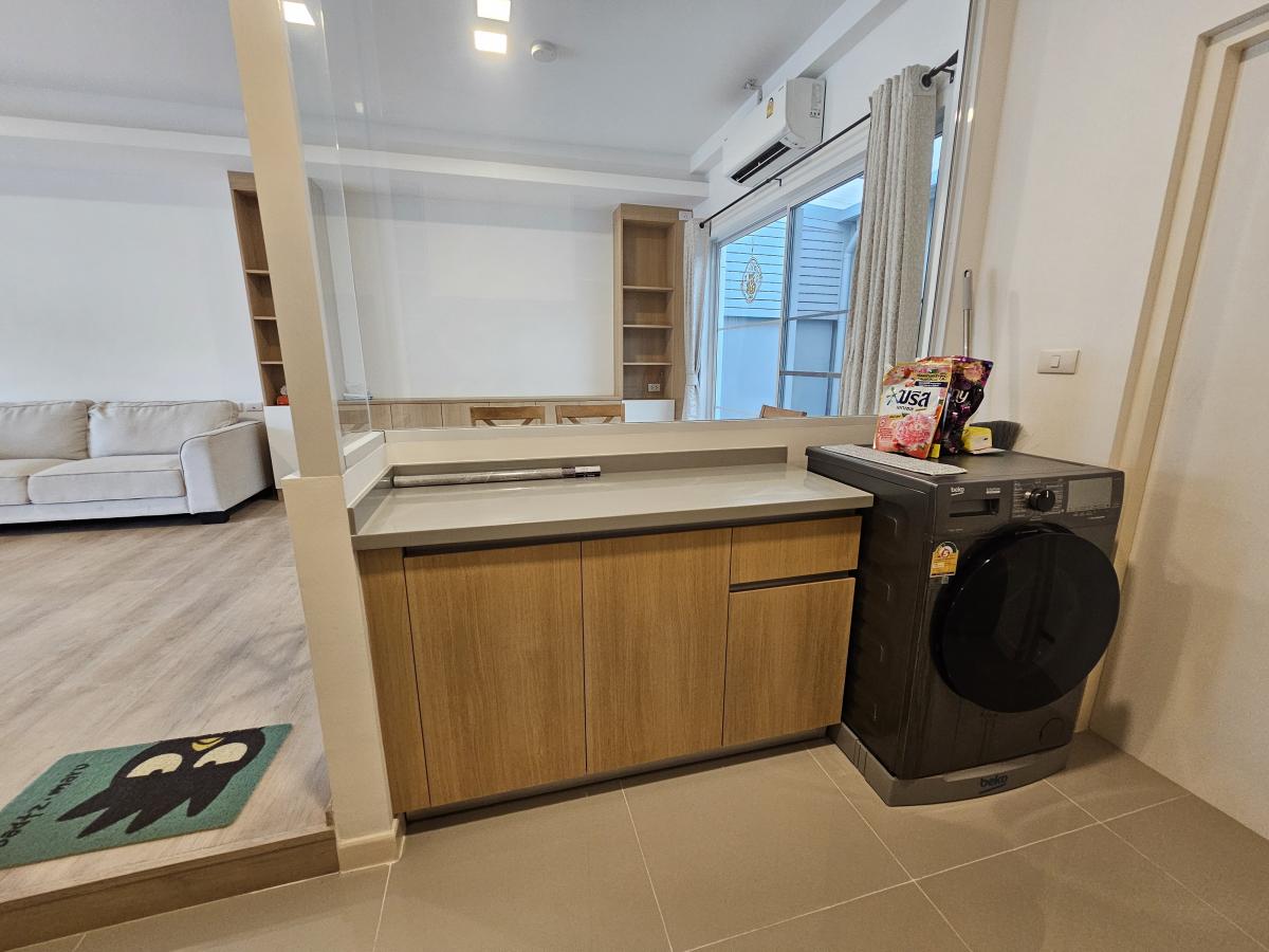 ให้เช่าทาวน์โฮมบางนา แบริ่ง ลาซาล : บ้านเดี่ยว 3 ห้องนอน ใกล้บางนา-รามคำแหง เริ่ม 45,000 บาท/เดือน 3-Bed Single House near Bangna-Ramkhamhaeng, Rent from 45,000 THB/month