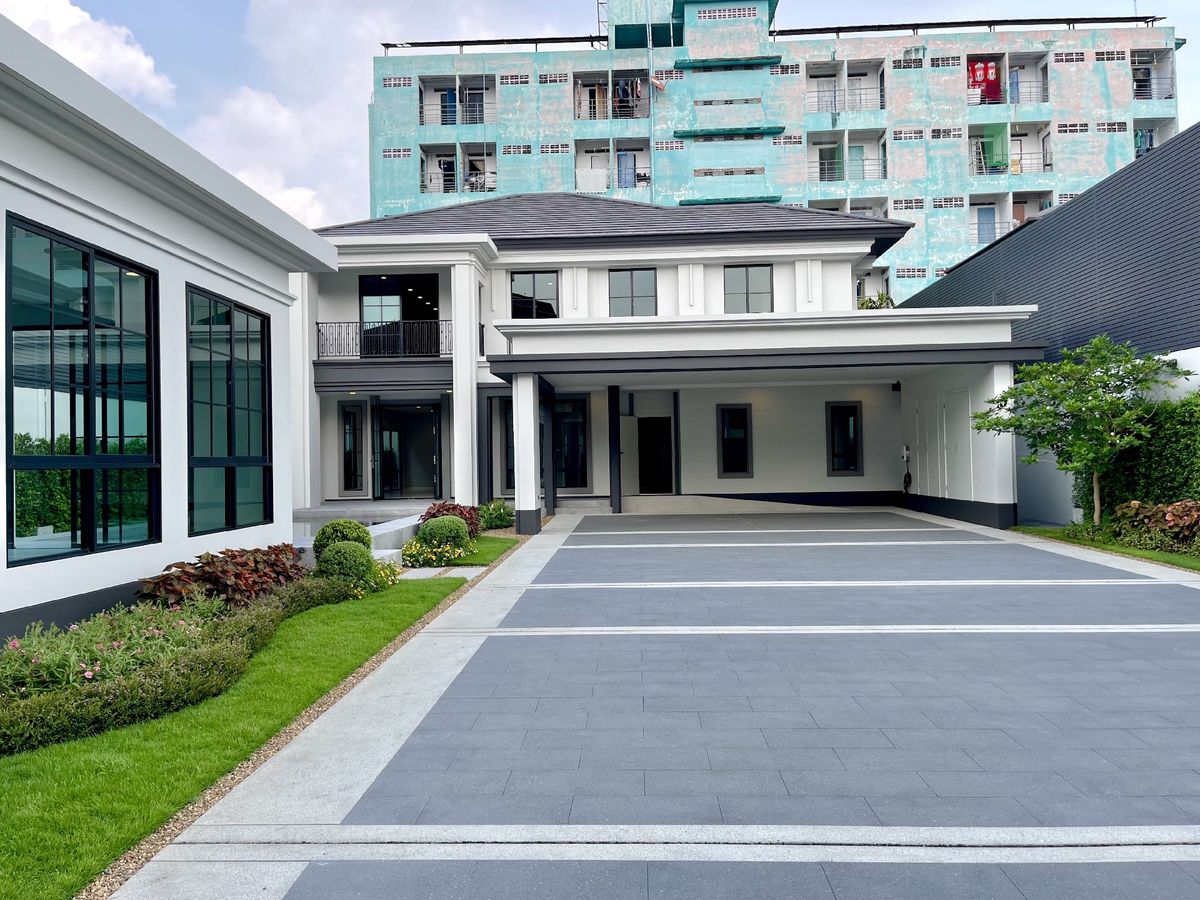 ขายบ้านสมุทรปราการ สำโรง : 🌟บ้านเดี่ยวหรูแบริ่งบางนาพร้อมสระว่ายน้ำ ELSE Bearing32 (เอลซ์ แบริ่ง32) 🏡🛁 📲 𝟎𝟔𝟒-𝟕𝟗𝟒𝟒𝟐𝟔𝟑(คุณน้ำ) 