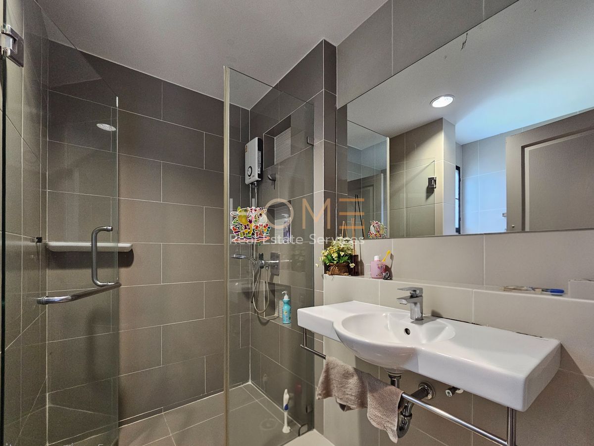 ขายบ้านนวมินทร์ รามอินทรา : ไลฟ์ บางกอก บูเลอวาร์ด รามอินทรา 65 / 4 ห้องนอน (ขาย), Life Bangkok Boulevard Ramintra 65 / 4 Bedrooms (FOR SALE) TAN762