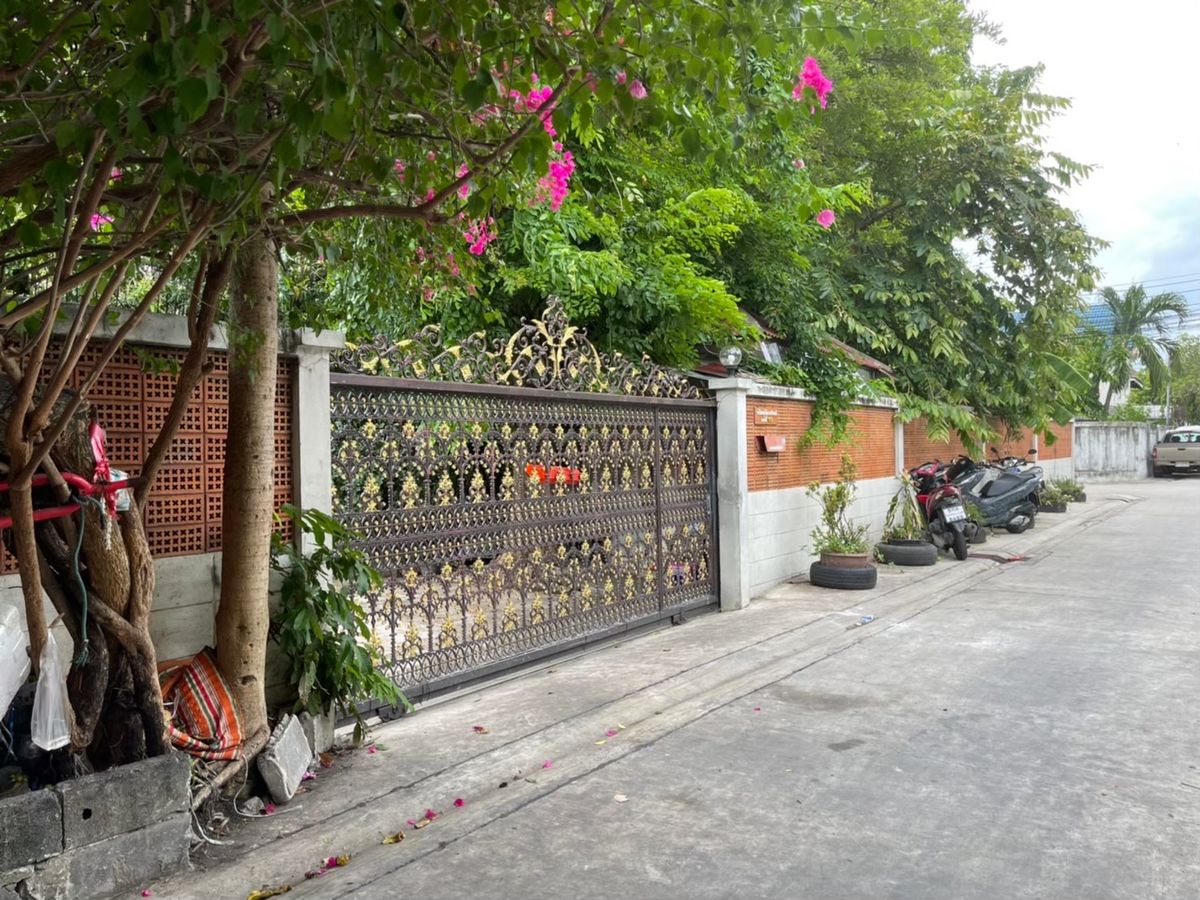 ขายกิจการโรงแรม & กิจการอพาร์ตเมนต์โชคชัย4 ลาดพร้าว71 : บ้านเดี่ยว 339 ตารางวา ลาดพร้าว 34