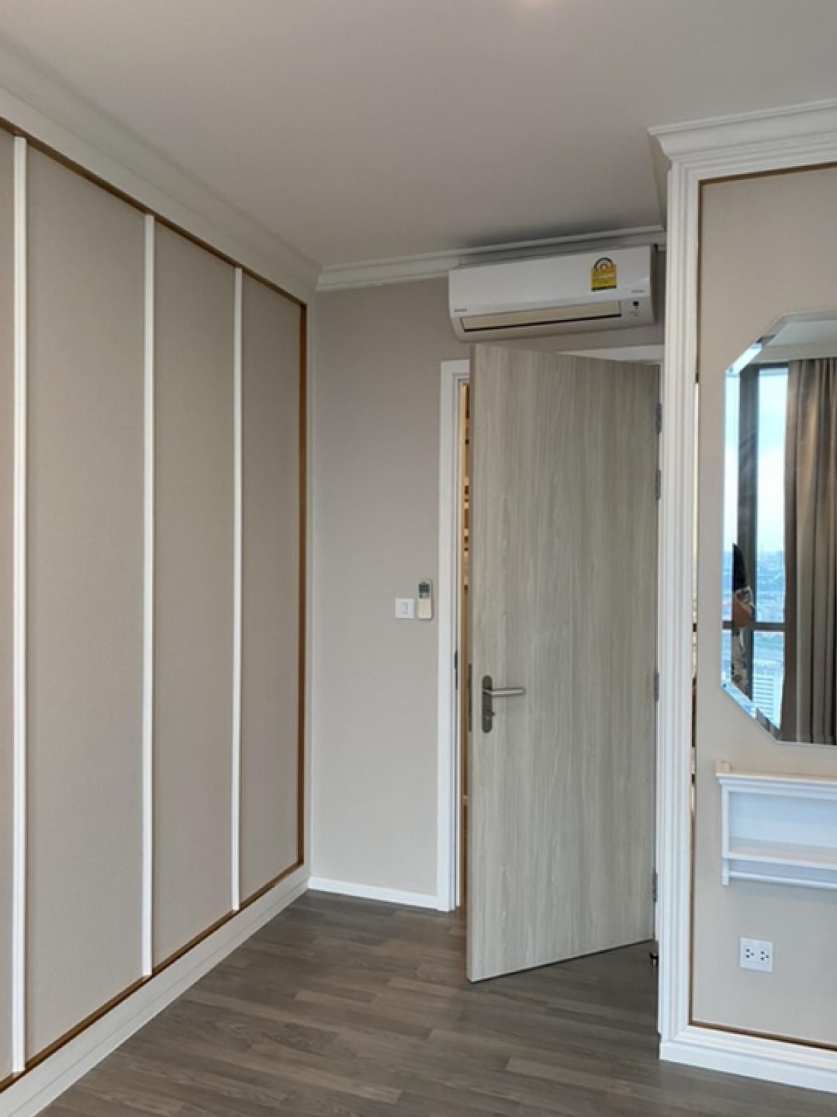 ขายคอนโดบางซื่อ วงศ์สว่าง เตาปูน : ⚡ขายด่วน คอนโด 333 ริเวอร์ไซด์ 2ห้องนอน เฟอร์นิเจอร์ Built in แต่งหรูดูแพง วิวสวย ติดแม่น้ำบรรยากาศร่มรื่น เดินทางสะดวก ติด MRT บางโพ