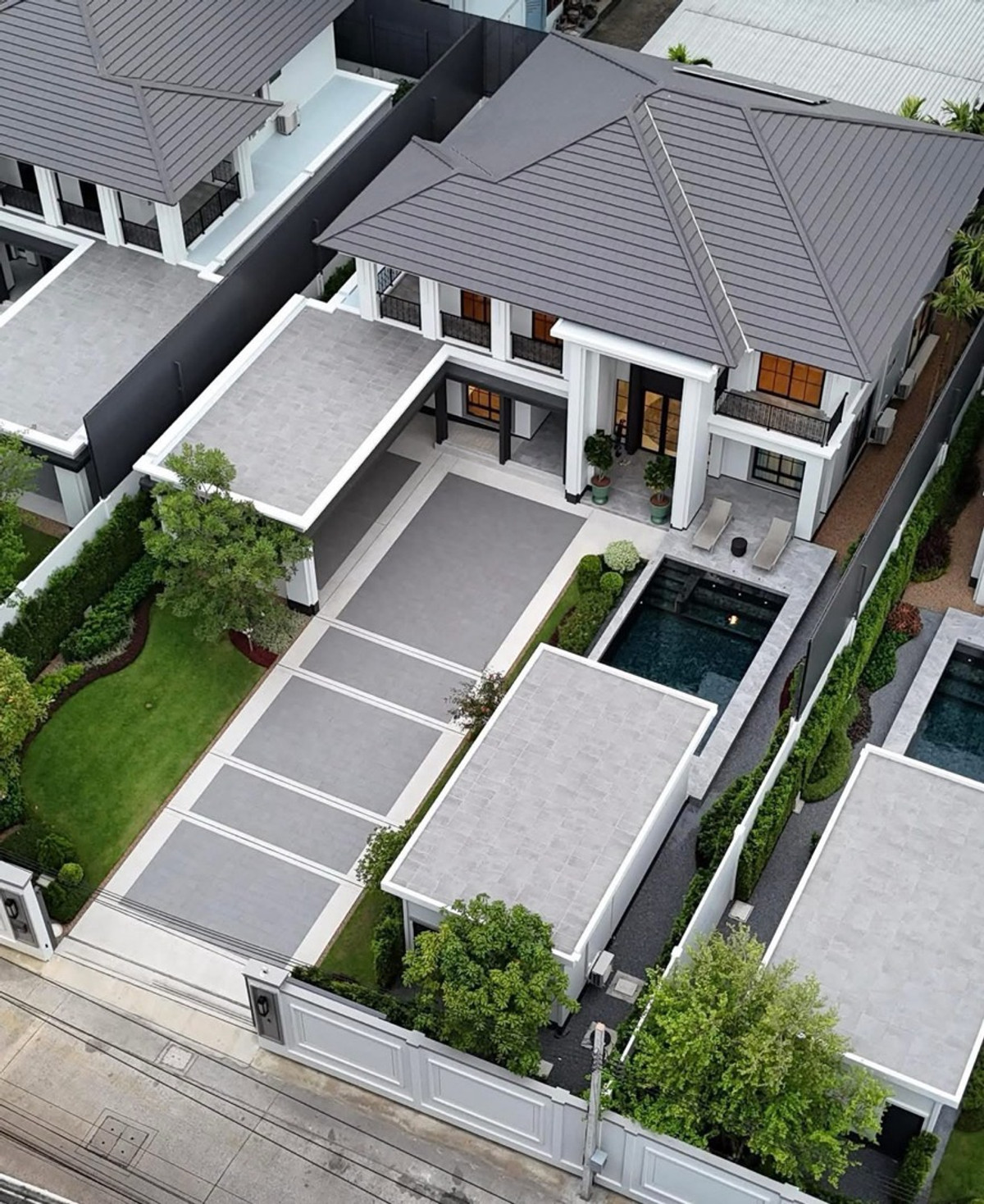 ขายบ้านสมุทรปราการ สำโรง : 🔥หลังสุดท้ายราคาพิเศษ ELSE Bearing 32 ขนาด 417 ตร.ม 4นอน5น้ำ3จอด เพียง 39 MB. นัดชมติดต่อ 📲 095-9299924 (K.เบนซ์) 