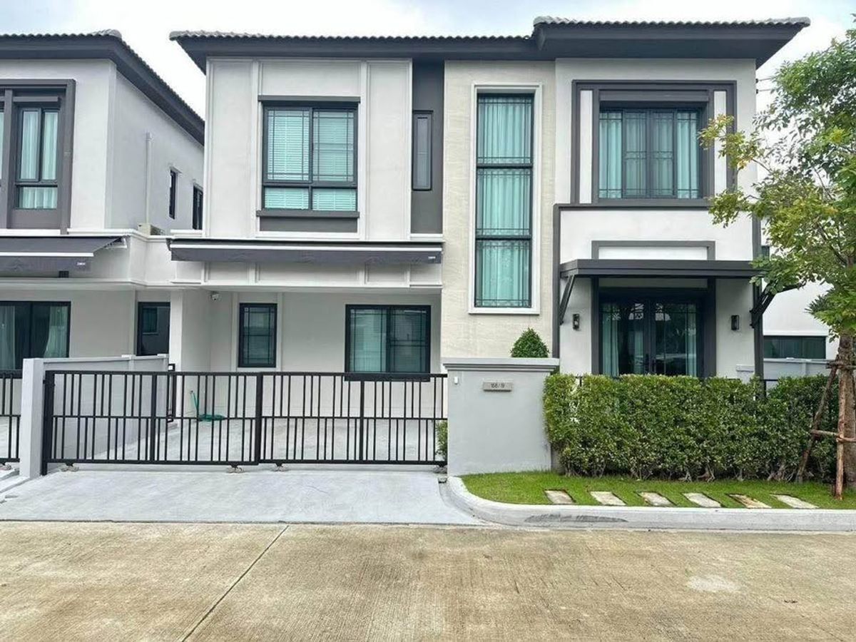 ให้เช่าบ้านสมุทรปราการ สำโรง : ให้เช่าบ้านใหม่สวย style modern classic ใกล้เมกะบางนา เดินทางสะดวกเข้าออกได้หลายทาง