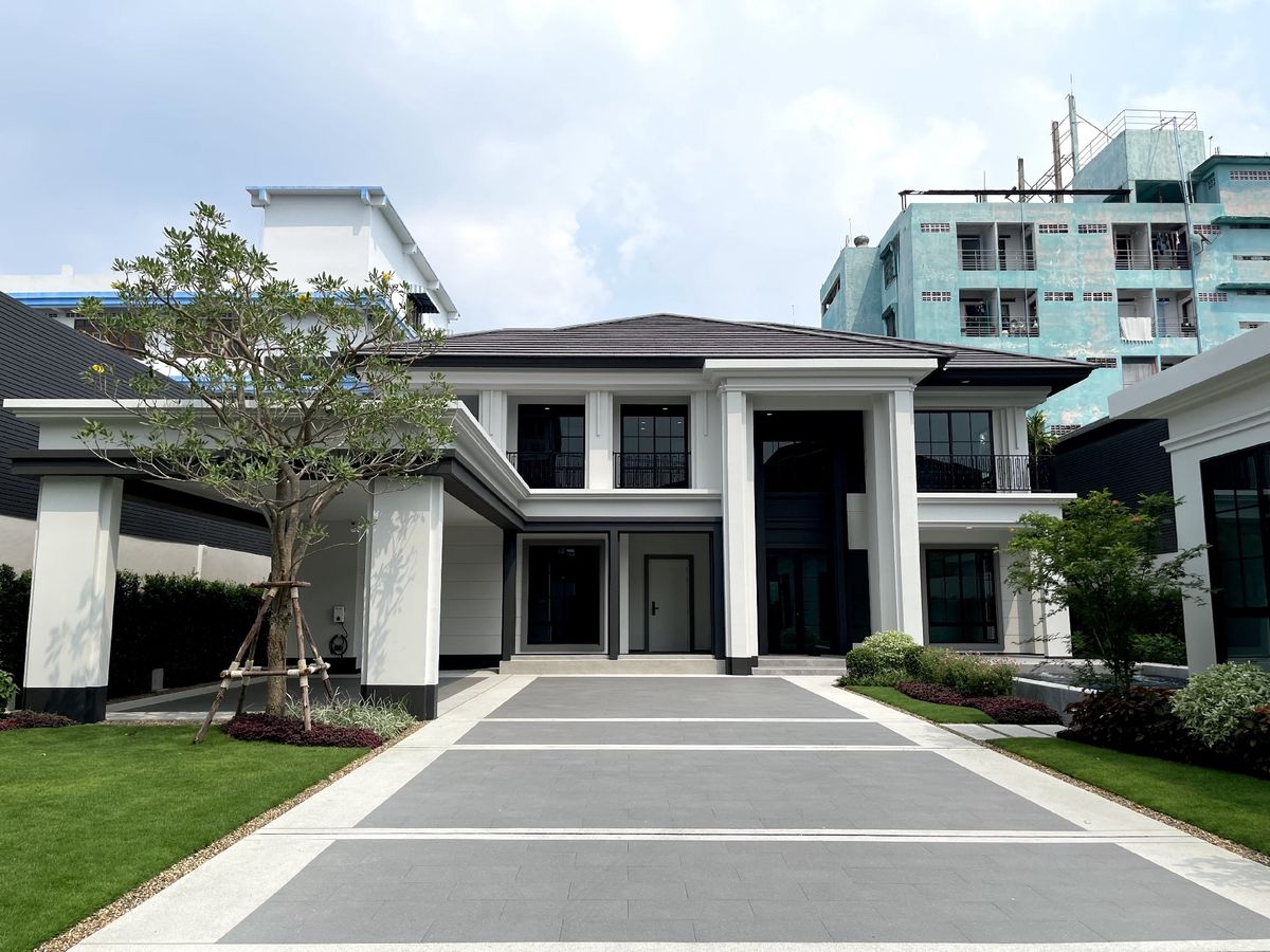 ขายบ้านสมุทรปราการ สำโรง : บ้านหรูพร้อมสระว่ายน้ำ ELSE Bearing32 (เอลซ์ แบริ่ง32) 🏡🛁 เพียง4แปลงเท่านั้น ซือตรงโครงการ 📲 𝟎𝟔𝟒-𝟕𝟗𝟒𝟒𝟐𝟔𝟑(คุณน้ำ) 