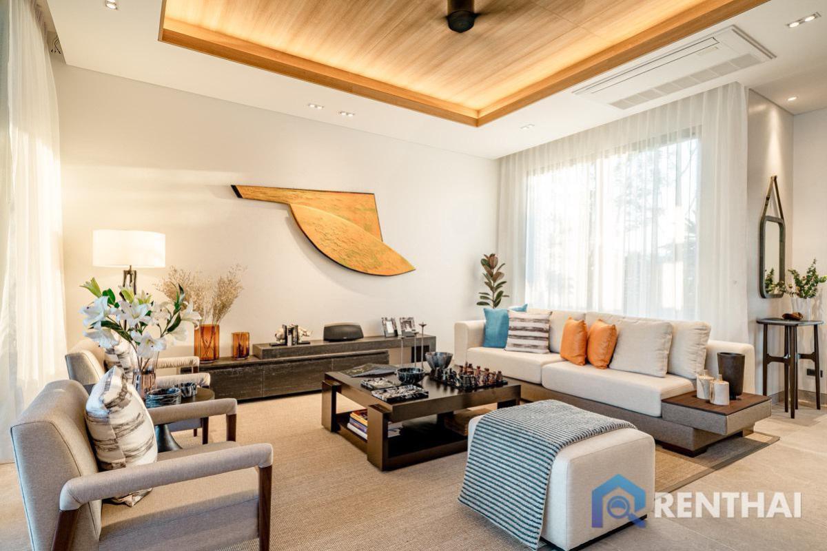 Luxury Living in Bang Tao, Phuket Loading...