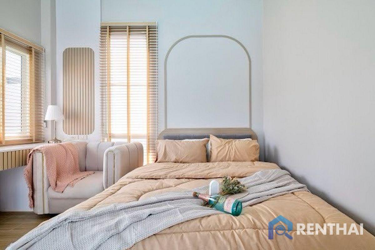 ขายบ้านพัทยา บางแสน ชลบุรี สัตหีบ : สำหรับ ขาย บ้าน 4 ห้องนอน ที่ หนองปรือ