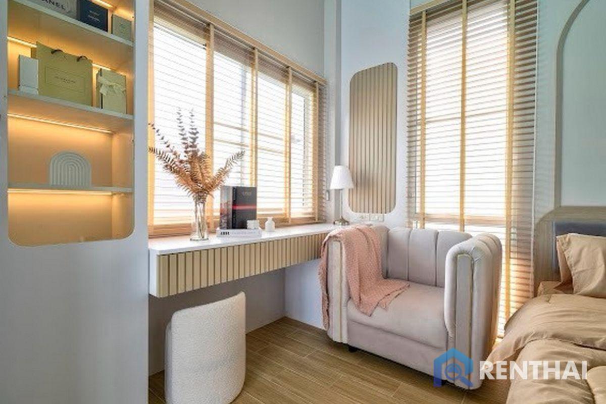 ขายบ้านพัทยา บางแสน ชลบุรี สัตหีบ : สำหรับ ขาย บ้าน 4 ห้องนอน ที่ หนองปรือ