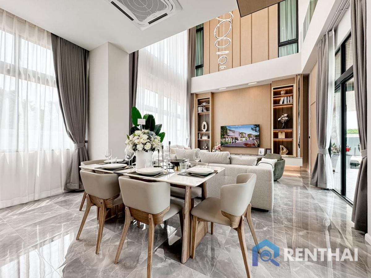 For SaleHousePattaya, Bangsaen, Chonburi : Stunning 3-Story Pool Villa in Pattaya  Spacious Design, Modern Living & Ultimate Comfort