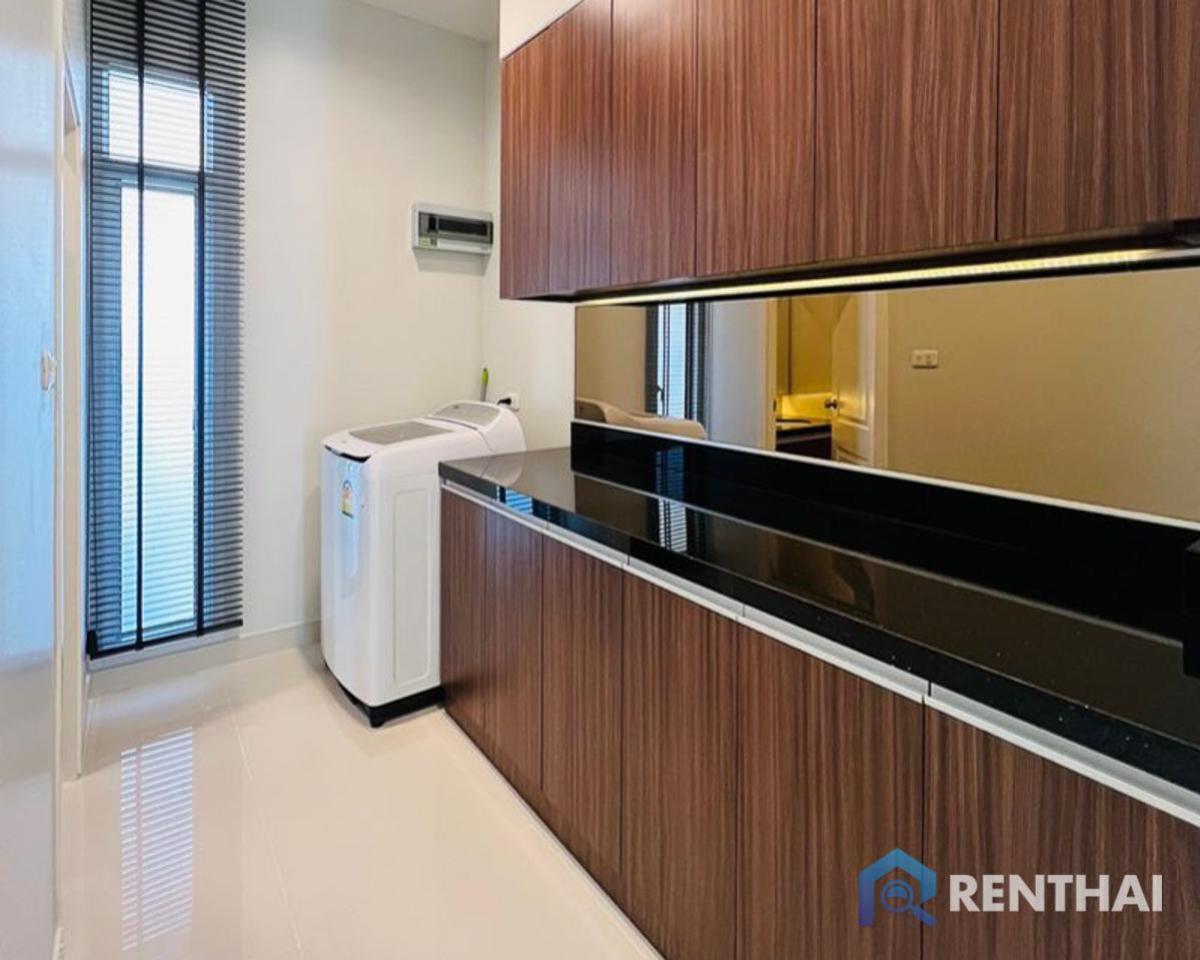 For SaleHousePattaya, Bangsaen, Chonburi : Ready to move in modern design house in Pattaya