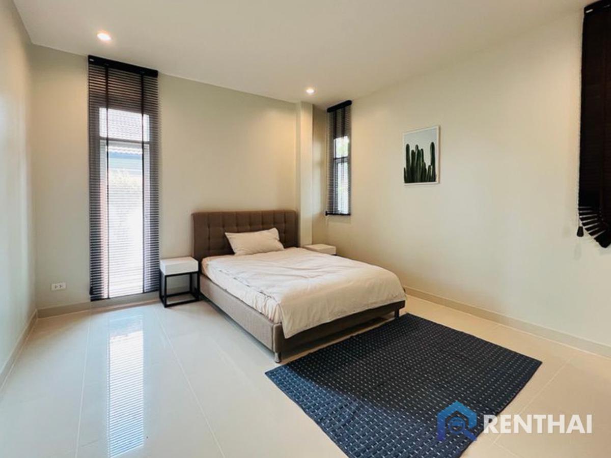For SaleHousePattaya, Bangsaen, Chonburi : Ready to move in modern design house in Pattaya