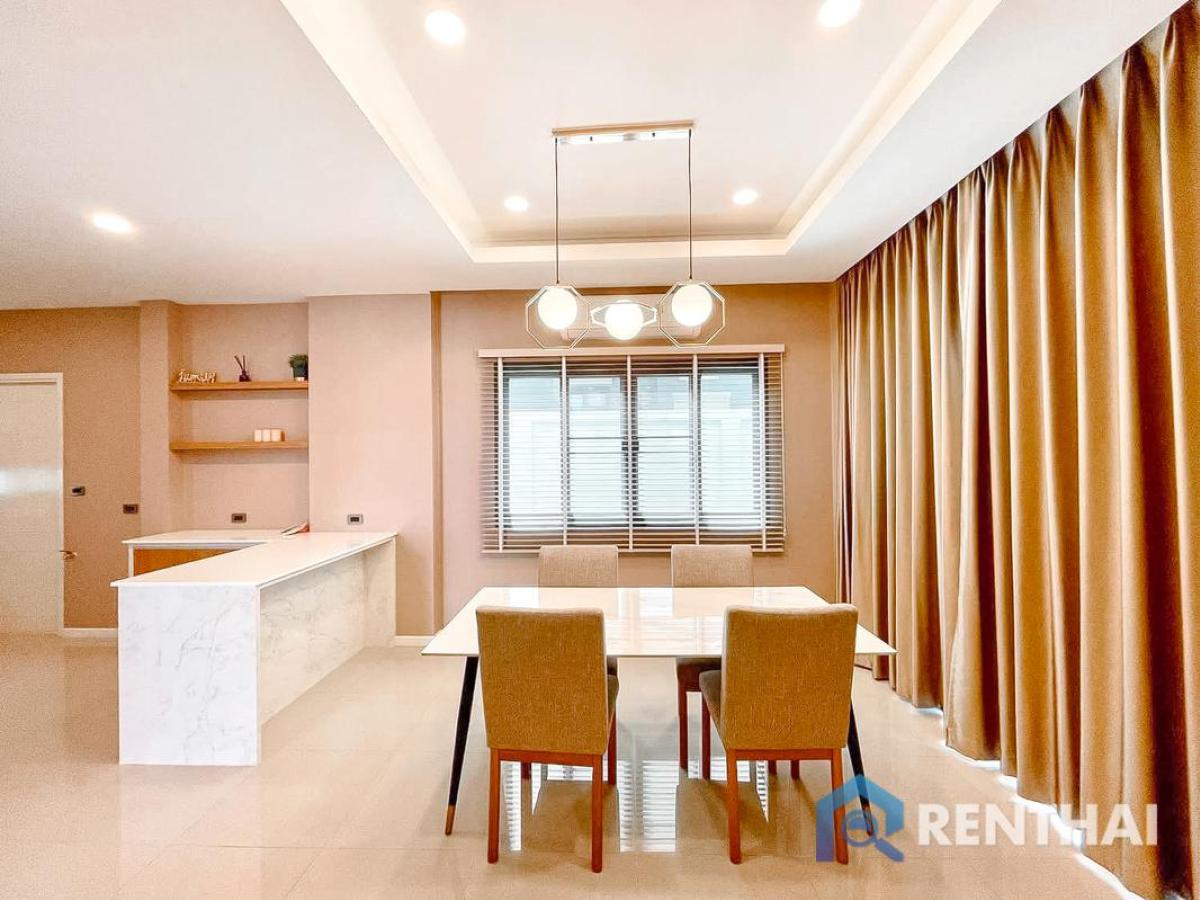 ขายบ้านพัทยา บางแสน ชลบุรี สัตหีบ : บ้าน 3 ห้องนอนตกแต่งครบพร้อมเฟอร์นิเจอร์ที่ Patta Ville พัทยา