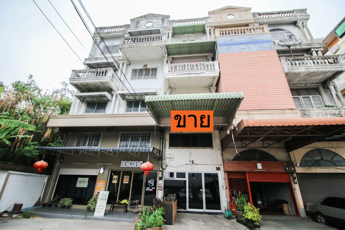 For SaleShop HouseThaphra, Talat Phlu, Wutthakat : Commercial building for sale in the 4.5 -story commercial building, Tha Phra Kalapapruek, Ratchaphruek, Terdthai, on the main road 22.6 sq.what, convenient parking, office, office, near BTS, Talat Phlu