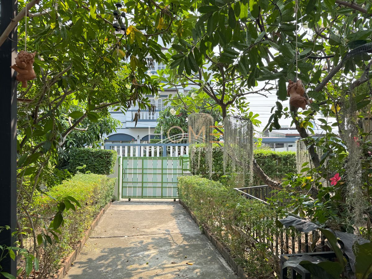 ขายทาวน์โฮมลาดกระบัง สุวรรณภูมิ : บ้านเดี่ยว ซอยอ่อนนุช 53 / 4 ห้องนอน (ขาย), Detached House Soi On Nut 53 / 4 Bedrooms (SALE) FON026