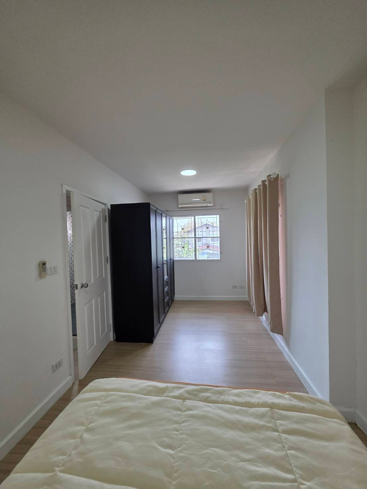 For RentTownhomeRama 2, Bang Khun Thian : Rent a Townhome, Pruksa Ville 53/2 Sakae Ngam - Rama 2, near Lotus Rama 2, just 5 minutes.