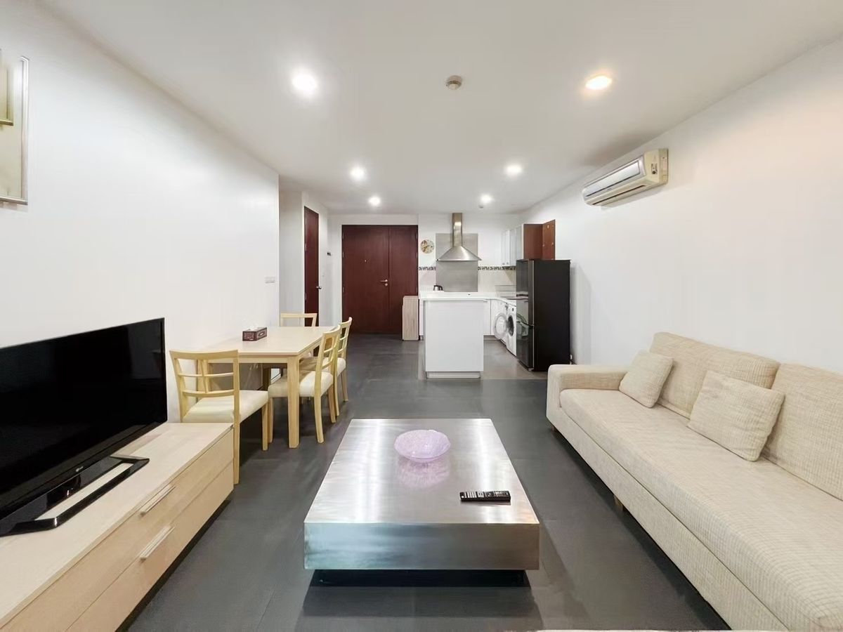 ให้เช่าคอนโดสุขุมวิท อโศก ทองหล่อ : Ready to move in Low Rise ชั้น 3  บ้าน สราญ Baan Saraan 1 นอน 60 ตรม 