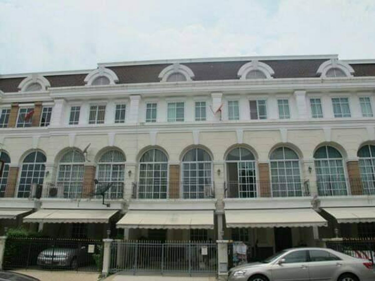 For RentTownhomePattanakan, Srinakarin : Rent a townhome Plus City Park Srinakarin - Suan Luang, near Rong Nurse Sin Srinakarin, just 3 minutes