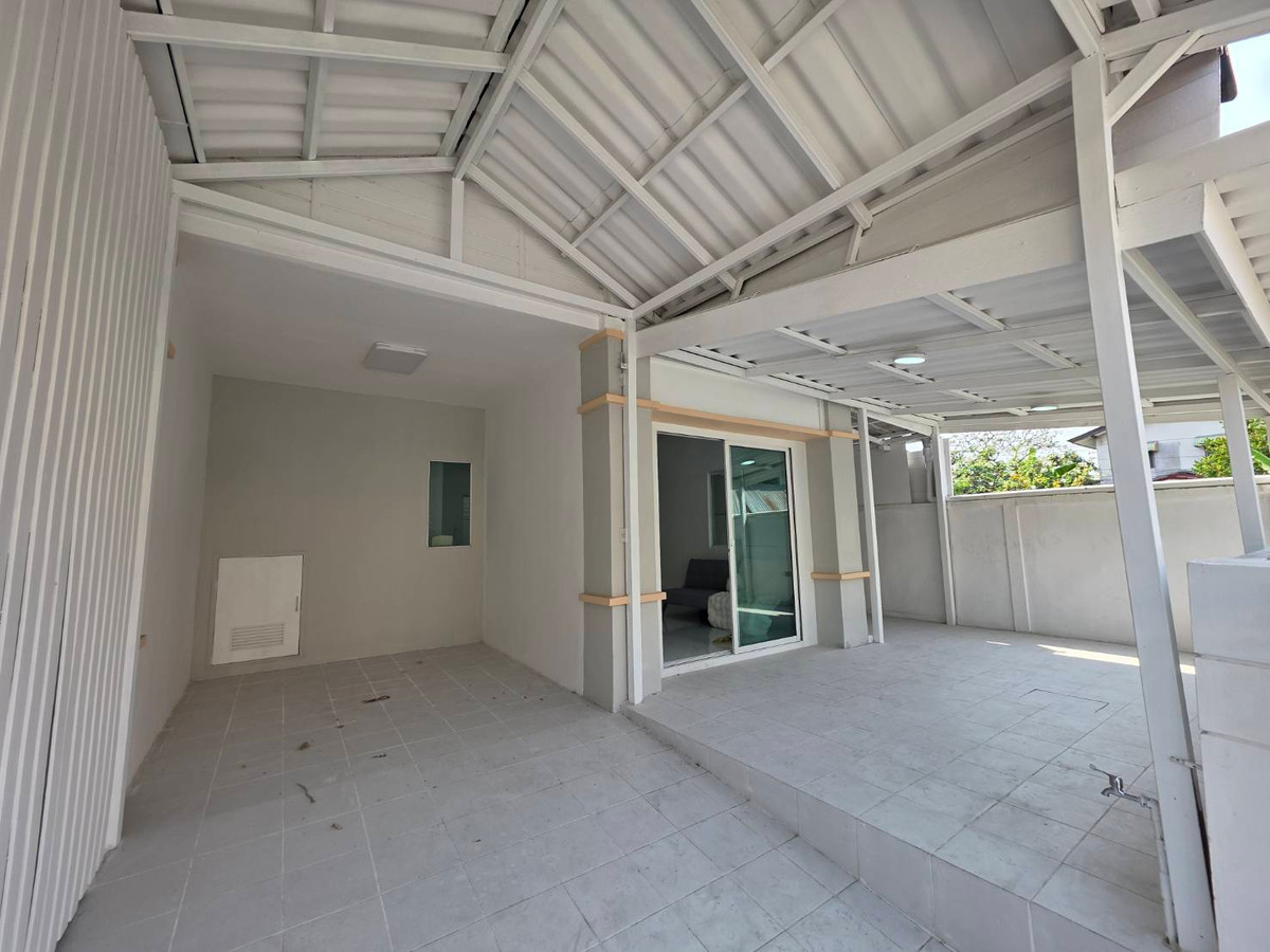 For RentTownhomeRama 2, Bang Khun Thian : Rent a Townhome, Pruksa Ville 53/2 Sakae Ngam - Rama 2, near Lotus Rama 2, just 5 minutes.