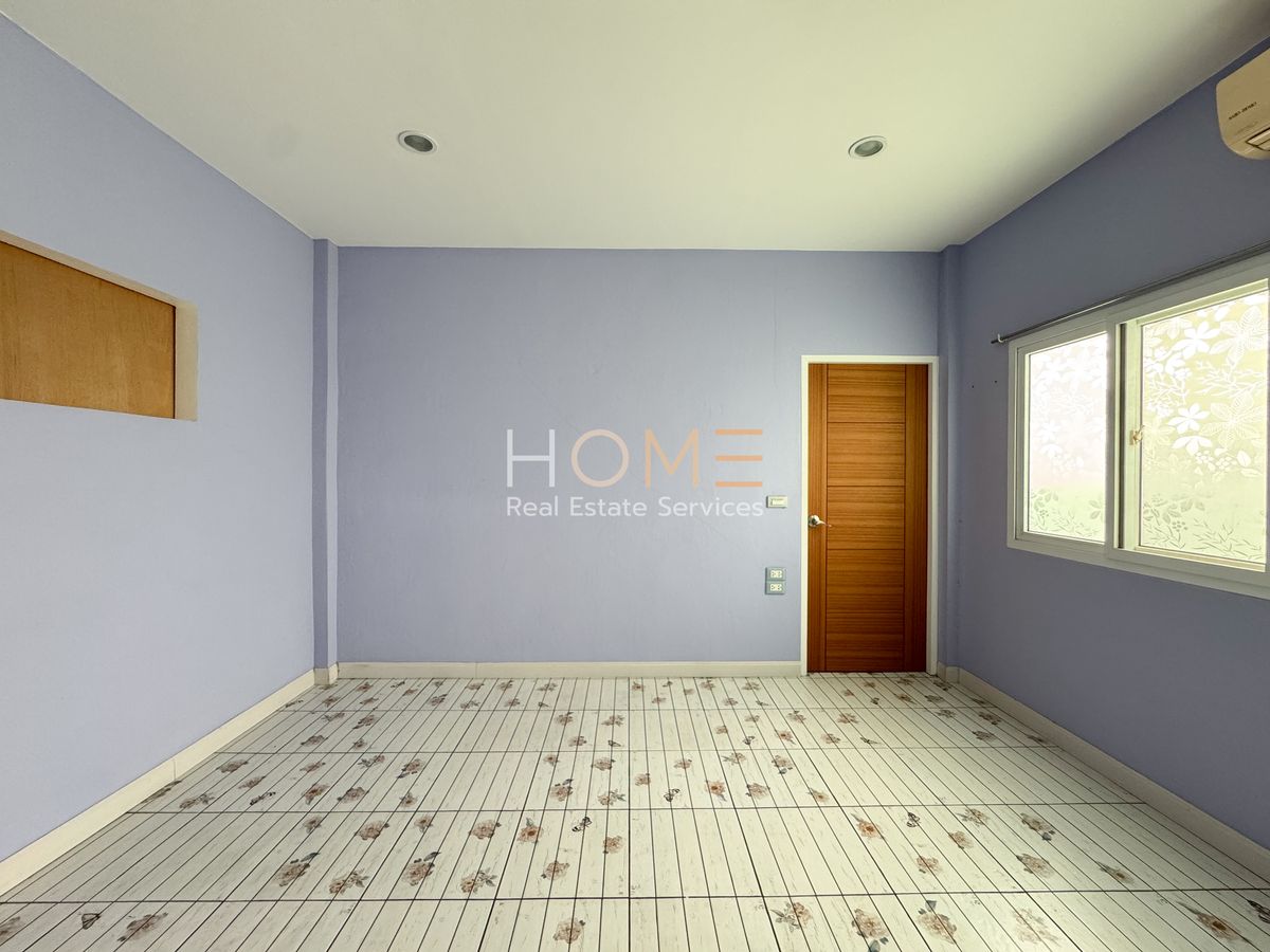 ขายทาวน์โฮมลาดกระบัง สุวรรณภูมิ : บ้านเดี่ยว ซอยอ่อนนุช 53 / 4 ห้องนอน (ขาย), Detached House Soi On Nut 53 / 4 Bedrooms (SALE) FON026