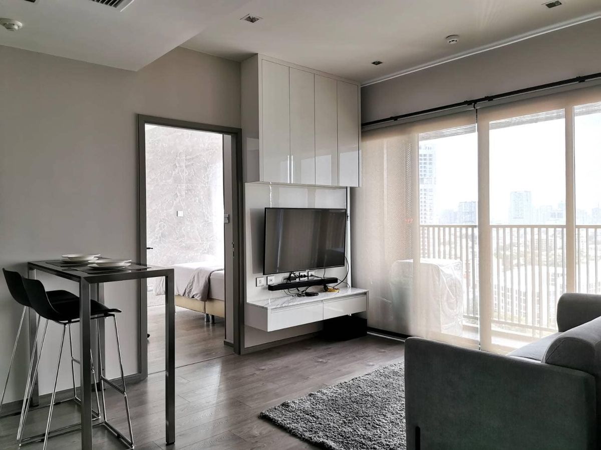 For SaleCondoLadprao, Central Ladprao : ✨ Urgent sale with tenant til May 26 WhizDom Ratchada-Ladprao 2 Bedroom, Playing room and Bedroom, see beautiful view The balcony is wide and full of beautiful views. Convenient transportation, near MRT Lat Phrao.