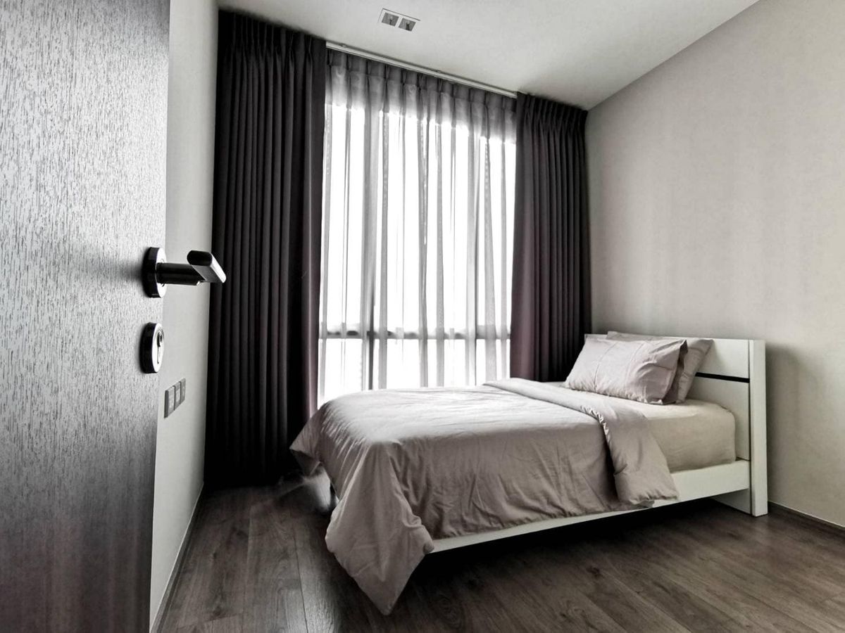 For SaleCondoLadprao, Central Ladprao : ✨ Urgent sale with tenant til May 26 WhizDom Ratchada-Ladprao 2 Bedroom, Playing room and Bedroom, see beautiful view The balcony is wide and full of beautiful views. Convenient transportation, near MRT Lat Phrao.