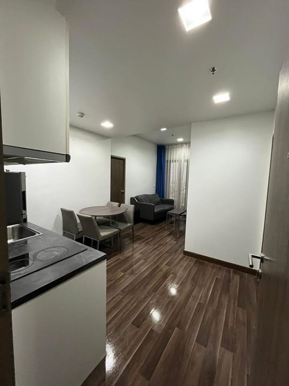 ให้เช่าคอนโดขอนแก่น : K1432 ให้เช่า The houze condominium ติดHugzmall ใกล้เซ็นทรัลขอนแก่น (ลดพิเศษ)แบบ 2 ห้องนอน 2 ห้องน้ำ 1 ห้องครัว 