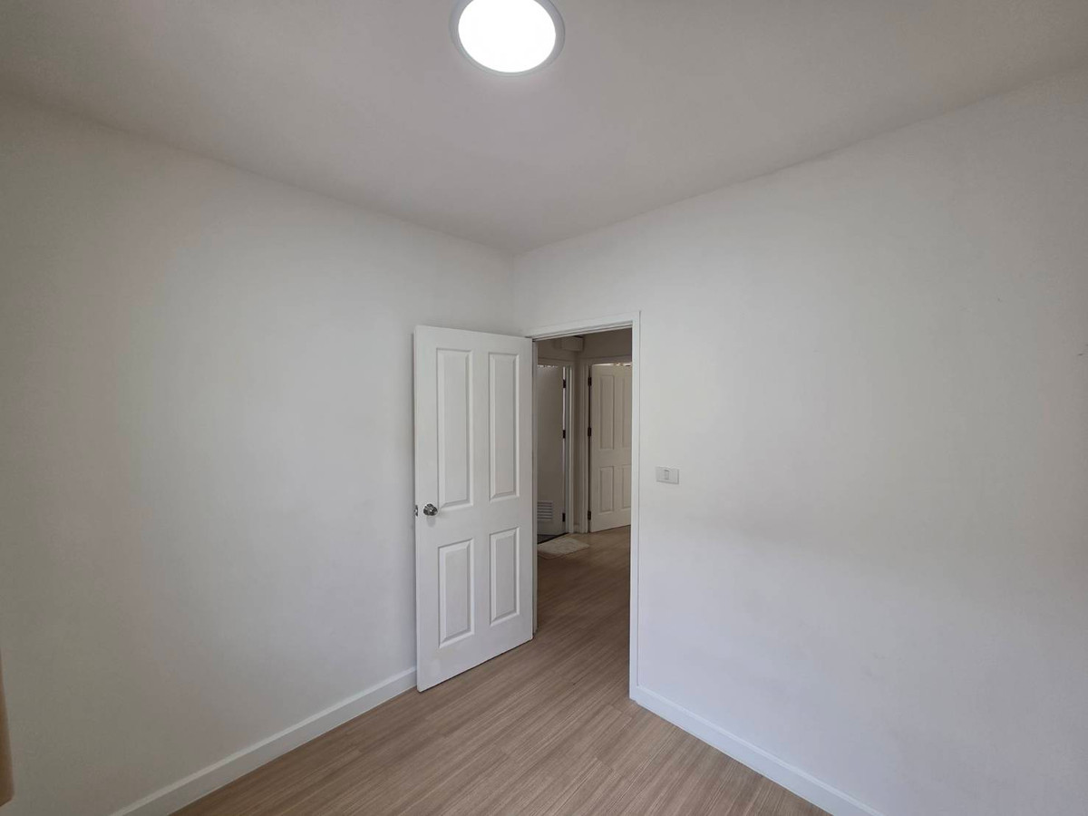 For RentTownhomeRama 2, Bang Khun Thian : Rent a Townhome, Pruksa Ville 53/2 Sakae Ngam - Rama 2, near Lotus Rama 2, just 5 minutes.