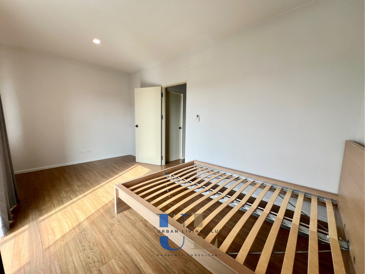 For RentTownhomeRama5, Ratchapruek, Bangkruai : ( UL2504023  ) Tel/Line 096-2479369 FOR RENT , Baan Klang Meung Ratchaphruek - Sathorn 3 bed 3 bath 150 Sq.M. New house