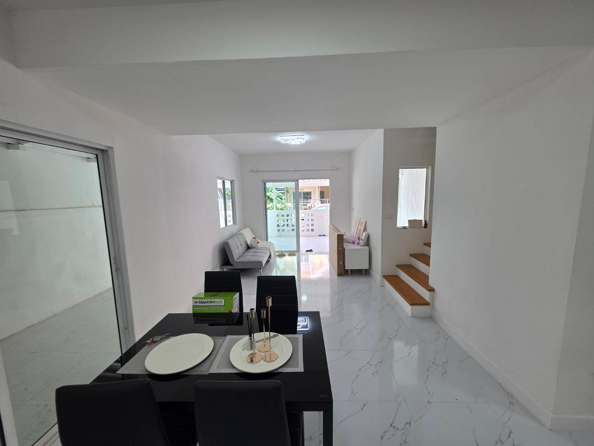 For RentTownhomeRama 2, Bang Khun Thian : Rent a Townhome, Pruksa Ville 53/2 Sakae Ngam - Rama 2, near Lotus Rama 2, just 5 minutes.