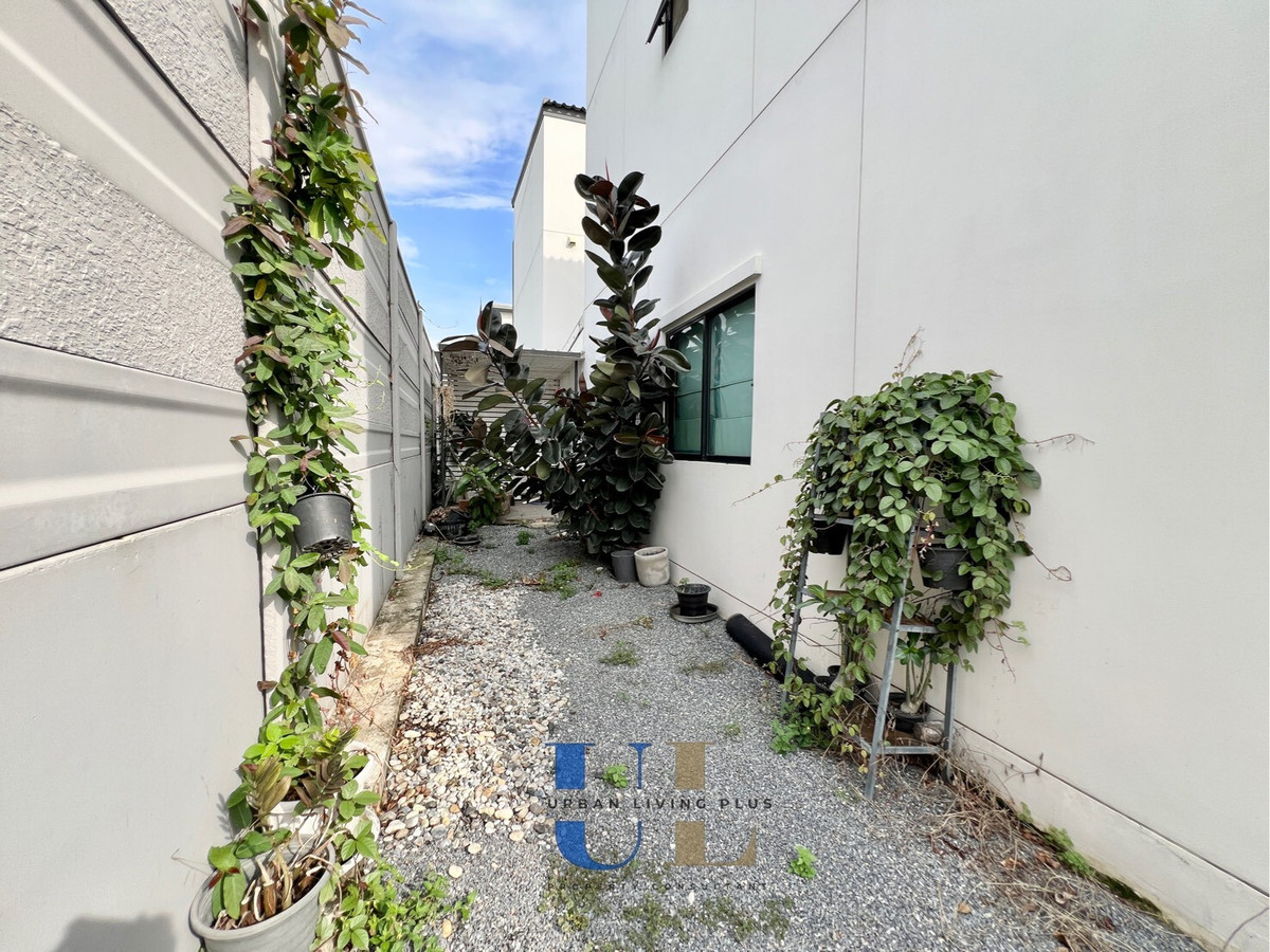 For RentTownhomeRama5, Ratchapruek, Bangkruai : ( UL2504023  ) Tel/Line 096-2479369 FOR RENT , Baan Klang Meung Ratchaphruek - Sathorn 3 bed 3 bath 150 Sq.M. New house