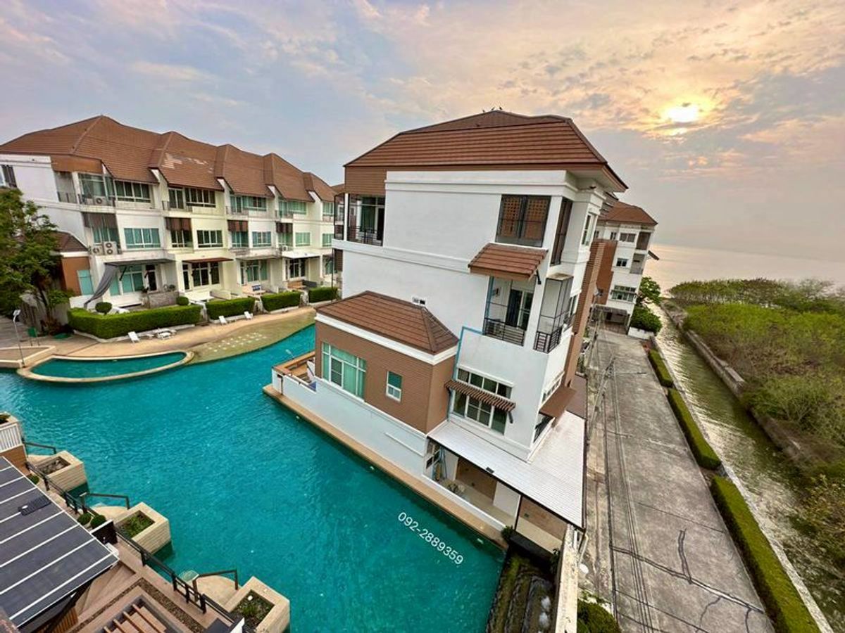 ขายทาวน์โฮมศรีราชา แหลมฉบัง บ้านบึง : ขายบ้านทาวน์โฮม 3 ชั้น มองเห็นทะเล แปลงมุม มบ.เฮอร์ริเทจ บางพระ ศรีราชา