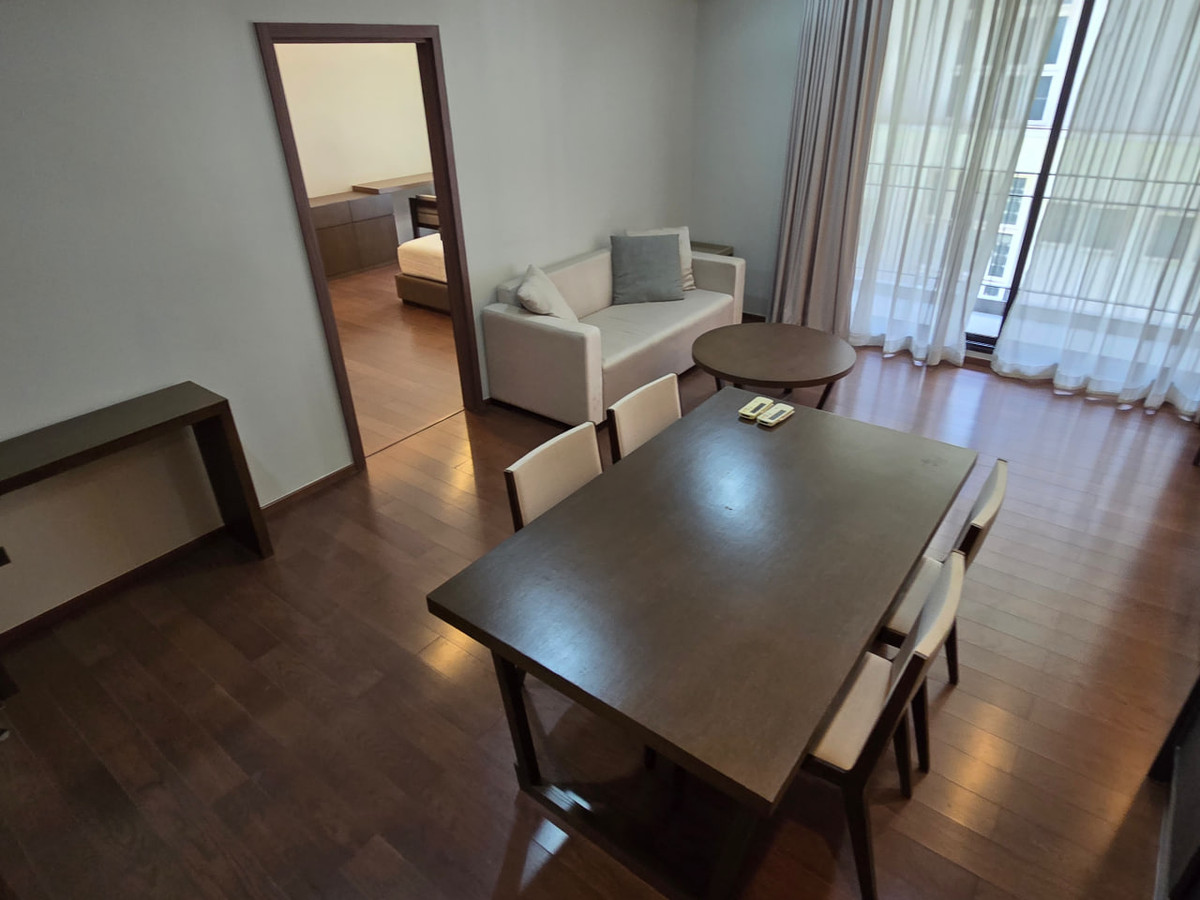 For RentCondoSathorn, Narathiwat : The Hudson Sathorn 7【𝐑𝐄𝐍𝐓】🔥 Cool dark tone. Luxurious furniture with style, complete functions, complete with every usable area 🔥 Contact Line ID: @hacondo