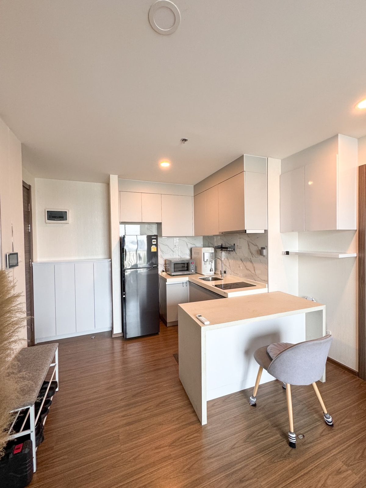 ให้เช่าคอนโดรัชดา ห้วยขวาง : ✨ ให้เช่า อาร์ติซาน รัชดา บิ๊วอินทั้งห้อง เฟอร์ครบ ห้องกว้าง (ตู้เสื้อผ้าใหญ่มาก)✨ ห้องว่าง 25 เม.ย. 2569