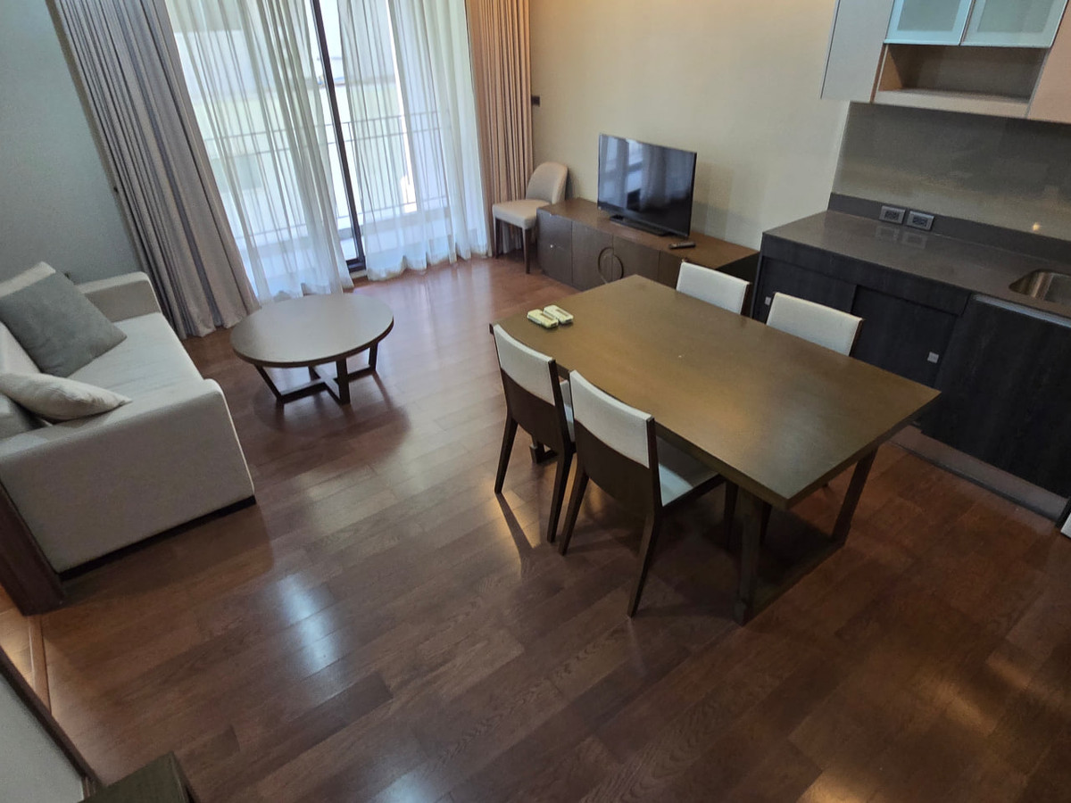 For RentCondoSathorn, Narathiwat : The Hudson Sathorn 7【𝐑𝐄𝐍𝐓】🔥 Cool dark tone. Luxurious furniture with style, complete functions, complete with every usable area 🔥 Contact Line ID: @hacondo