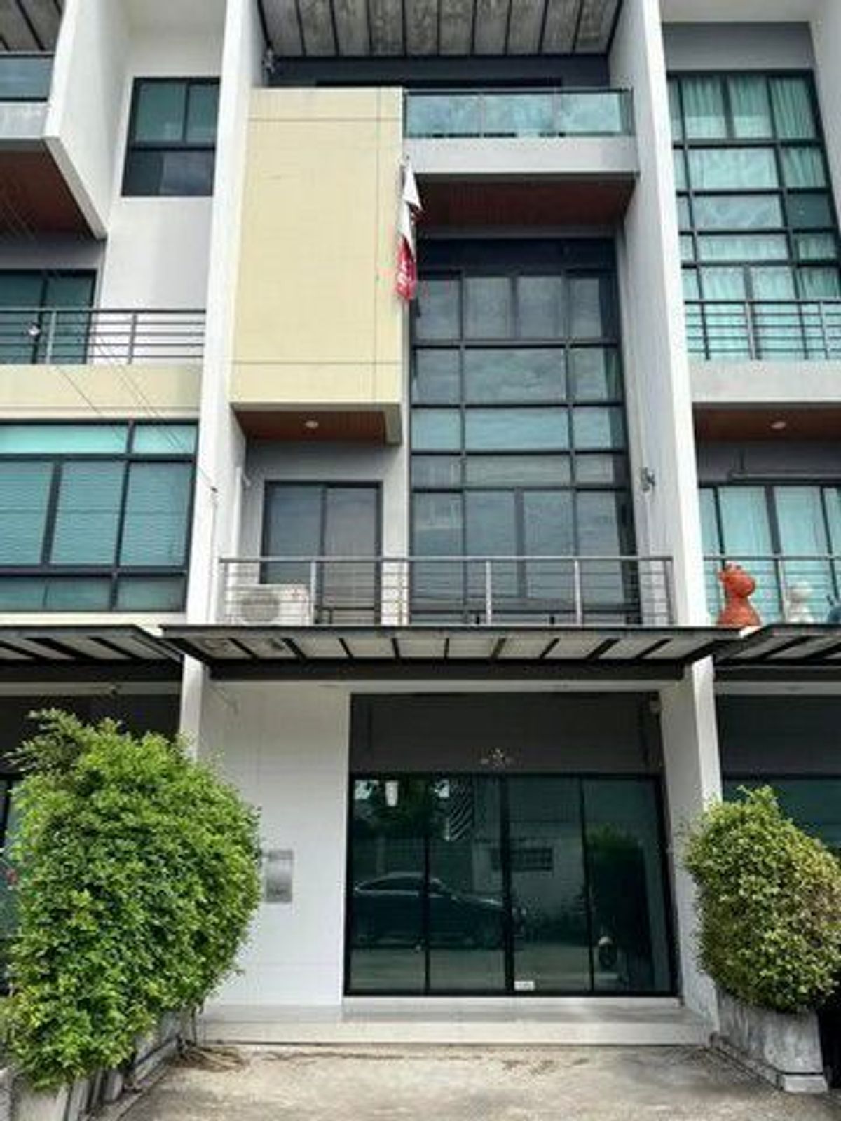 For RentShop HouseNawamin, Ramindra : 4 -storey home office for rent, Work@Life Work, Life, Soi Nawamin 36