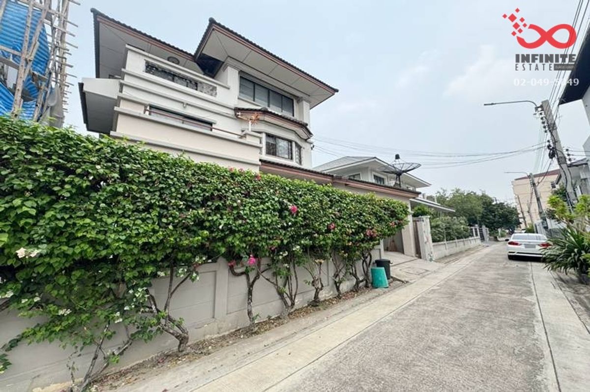 ขายบ้านสะพานควาย จตุจักร : ขายบ้านเดี่ยว 3 ชั้น  60 ตารางวา ซอยพหลโยธิน 24 แยก 2-1-2 ถนนพหลโยธิน