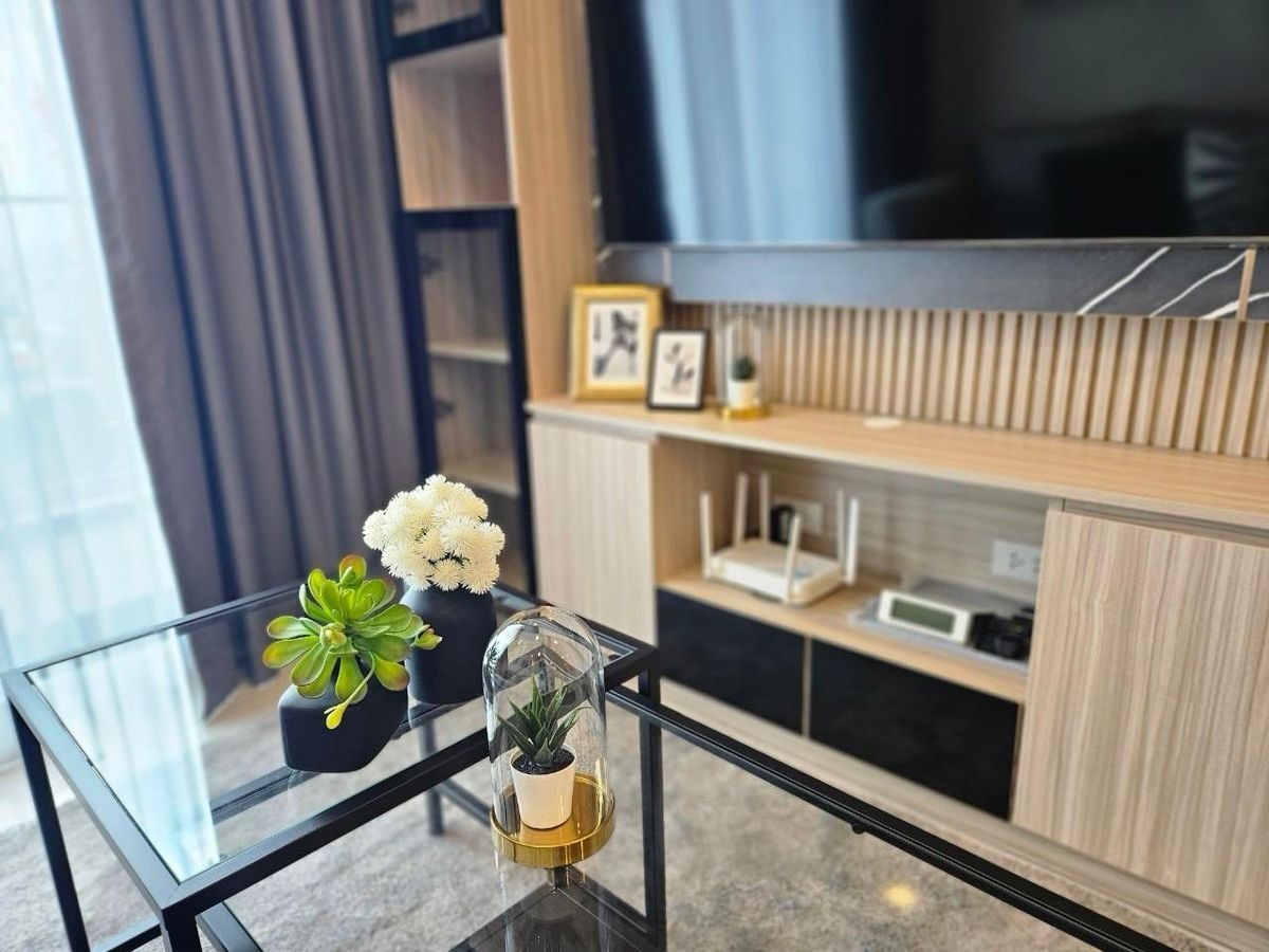 For RentCondoWongwianyai, Charoennakor : Supalai Premier Charoen Nakhon【𝐑𝐄𝐍𝐓】🔥Luxurious decoration in every corner Built-in furniture is perfect, warm but with a premium feel🔥 Contact Line ID: @hacondo
