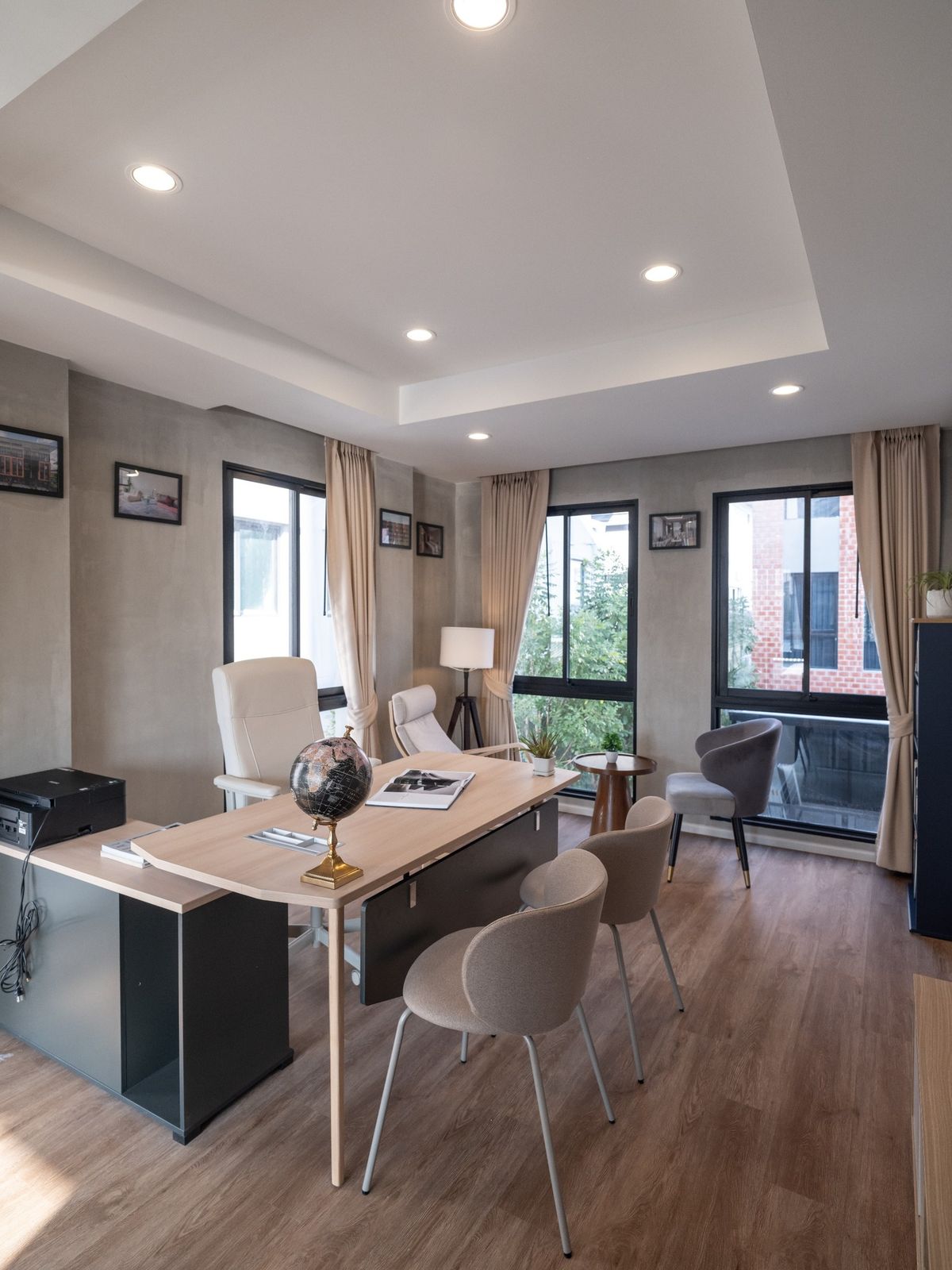 ขายทาวน์โฮมโชคชัย4 ลาดพร้าว71 : 🏛️ทาวน์โฮม 3.5 ชั้น พร้อมสวนส่วนตัว🌈Britloft โชคชัย 4 ขนาด 237 ตร.ม. 24.7 ตร.ว. | 3 ห้องนอน 4 ห้องน้ำ 2 ที่จอด เริ่ม 9.9 MB ติดต่อนัดชม Tel.0922635410 (เอิร์ธ)