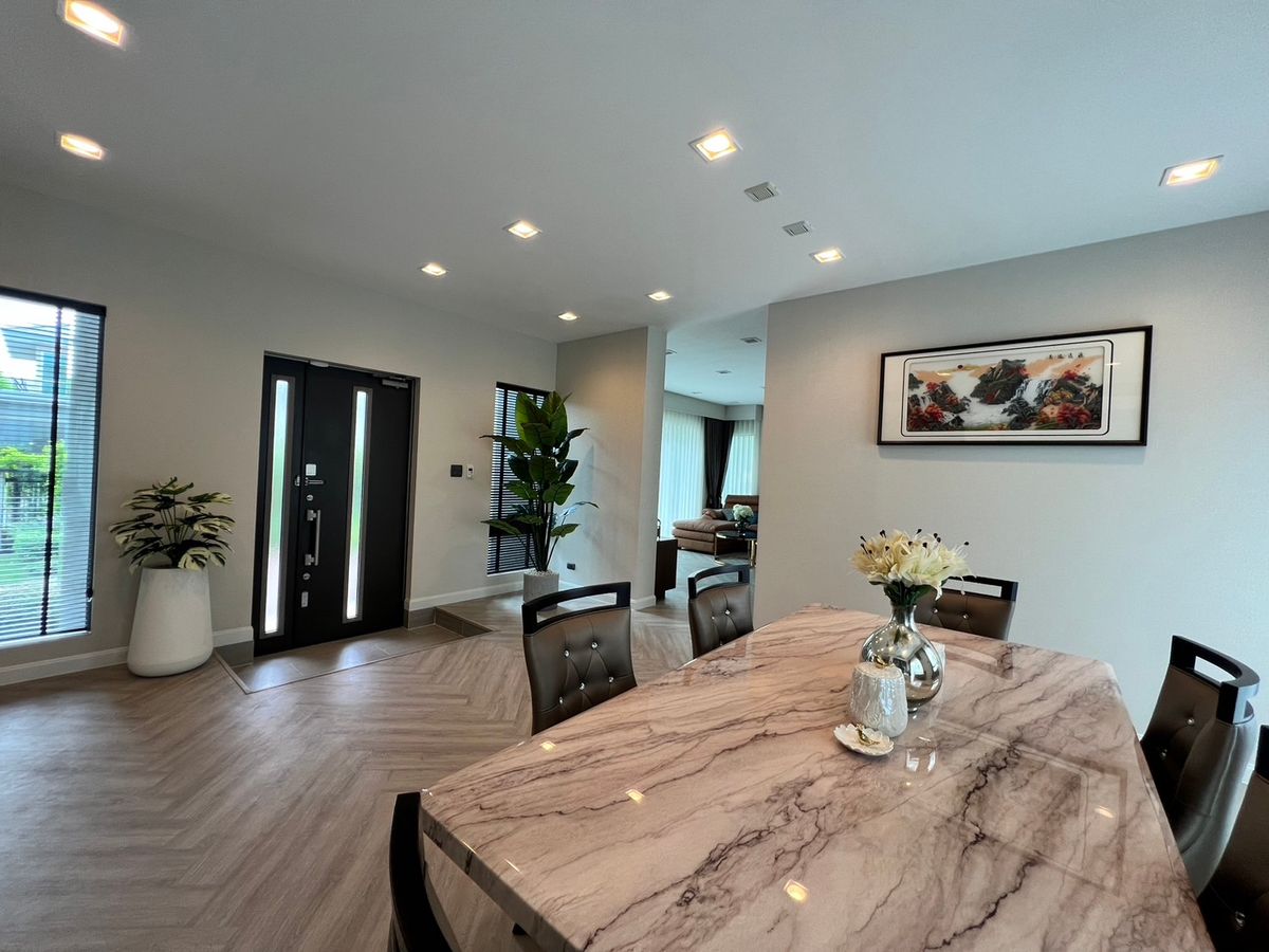 ขายบ้านลาดกระบัง สุวรรณภูมิ : ✨ขายด่วน บ้านเดี่ยว เพอร์เฟค มาสเตอร์พีซ พระราม 9 เฟอร์นิเจอร์ตกแต่งทุกห้องครบ ติดแอร์ครบทุกห้อง เงียบสงบ เหมาะสำหรับผู้ต้องการความเป็นส่วนตัว ทำเลดี  ใกล้รถไฟฟ้าสายสีส้ม