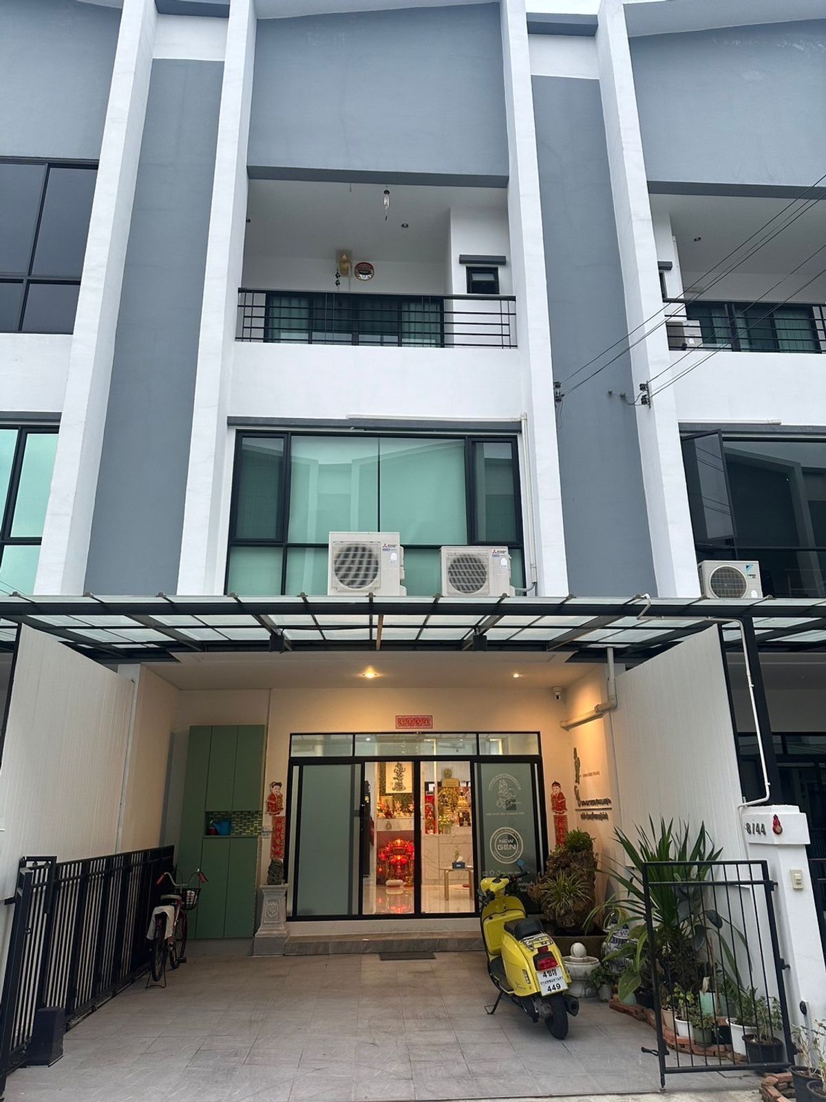 For RentTownhomeOnnut, Udomsuk : Rent a townhouse near BTS Udomsuk