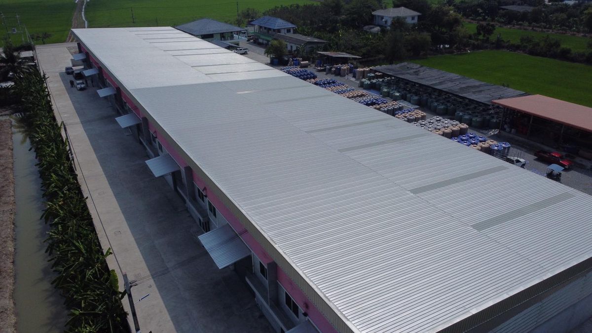 For RentWarehouseNonthaburi, Bang Yai, Bangbuathong : Rent a new construction warehouse Sai Noi-Salaya Size 800 sq.m. 7unit, Nong Phe Ngai Subdistrict, Sai Noi District, Nonthaburi (Property Code TW2-285)