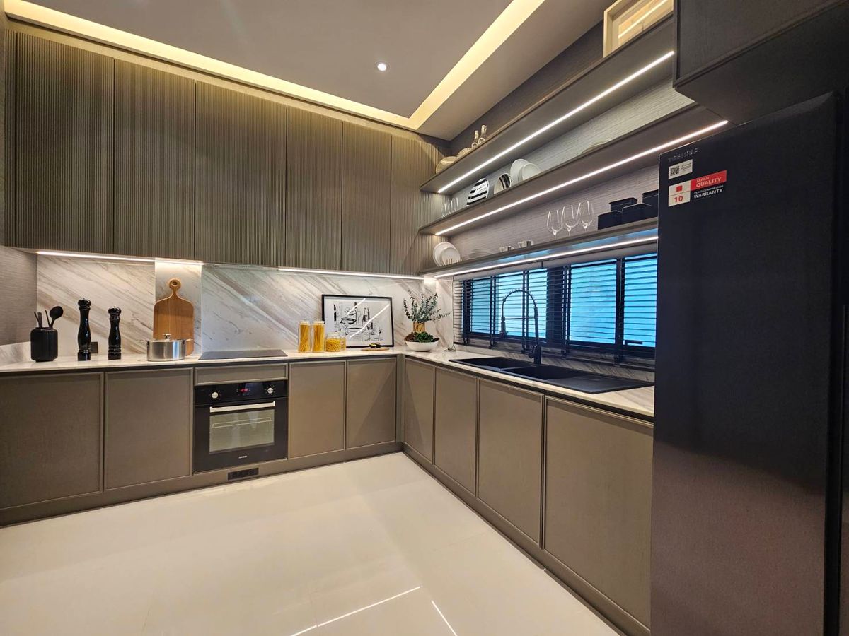 ขายบ้านราษฎร์บูรณะ สุขสวัสดิ์ : บ้านเดี่ยว 2 ชั้น 5 นอน 6 น้ำ “Grand Bangkok Boulevard สุขสวัสดิ์-พระราม 3” ใกล้ MRT, ทางด่วน และ รร นานาชาติ