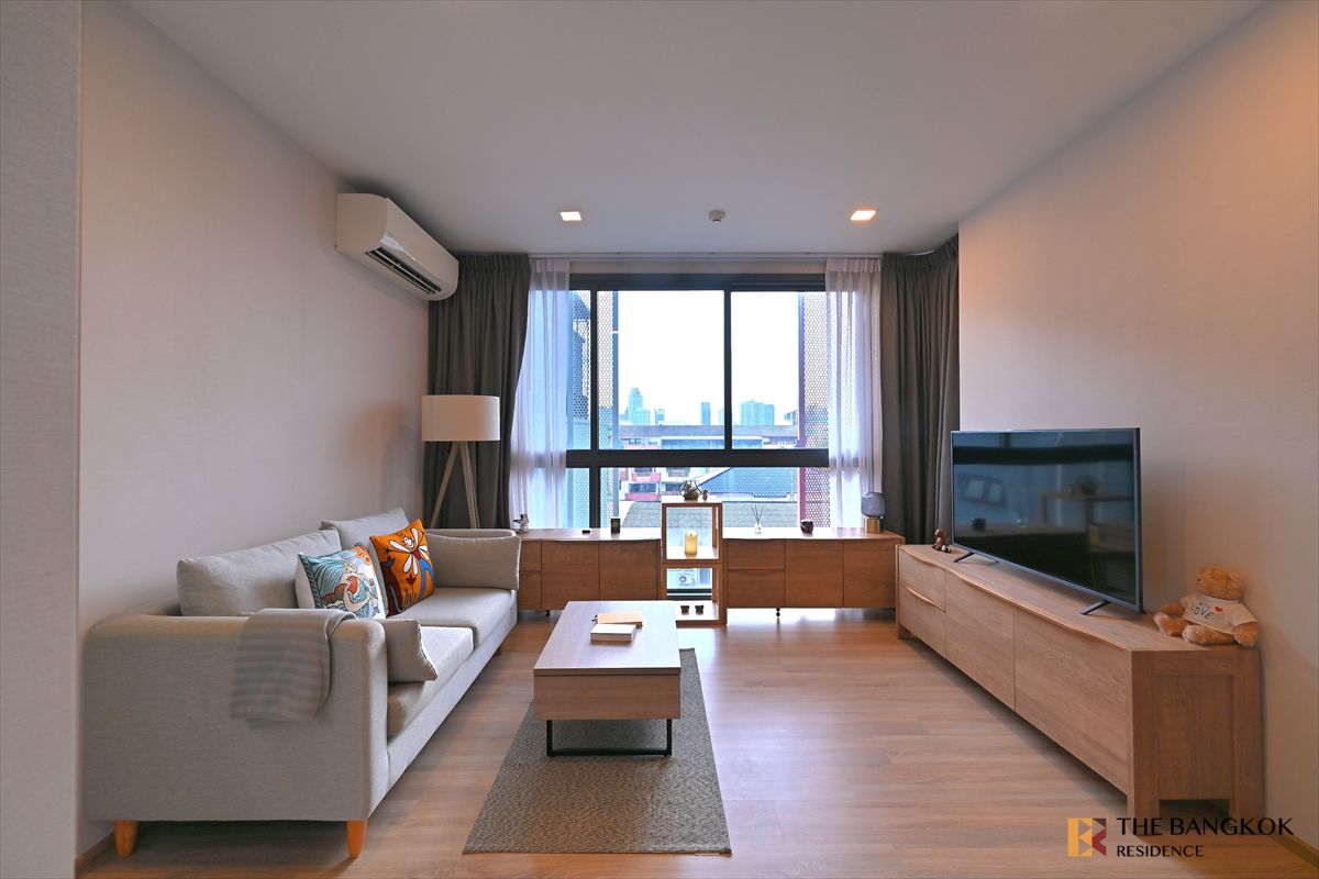 ขายคอนโดสุขุมวิท อโศก ทองหล่อ : Taka Haus – Spacious 2B2B in the Heart of Ekkamai by Chris